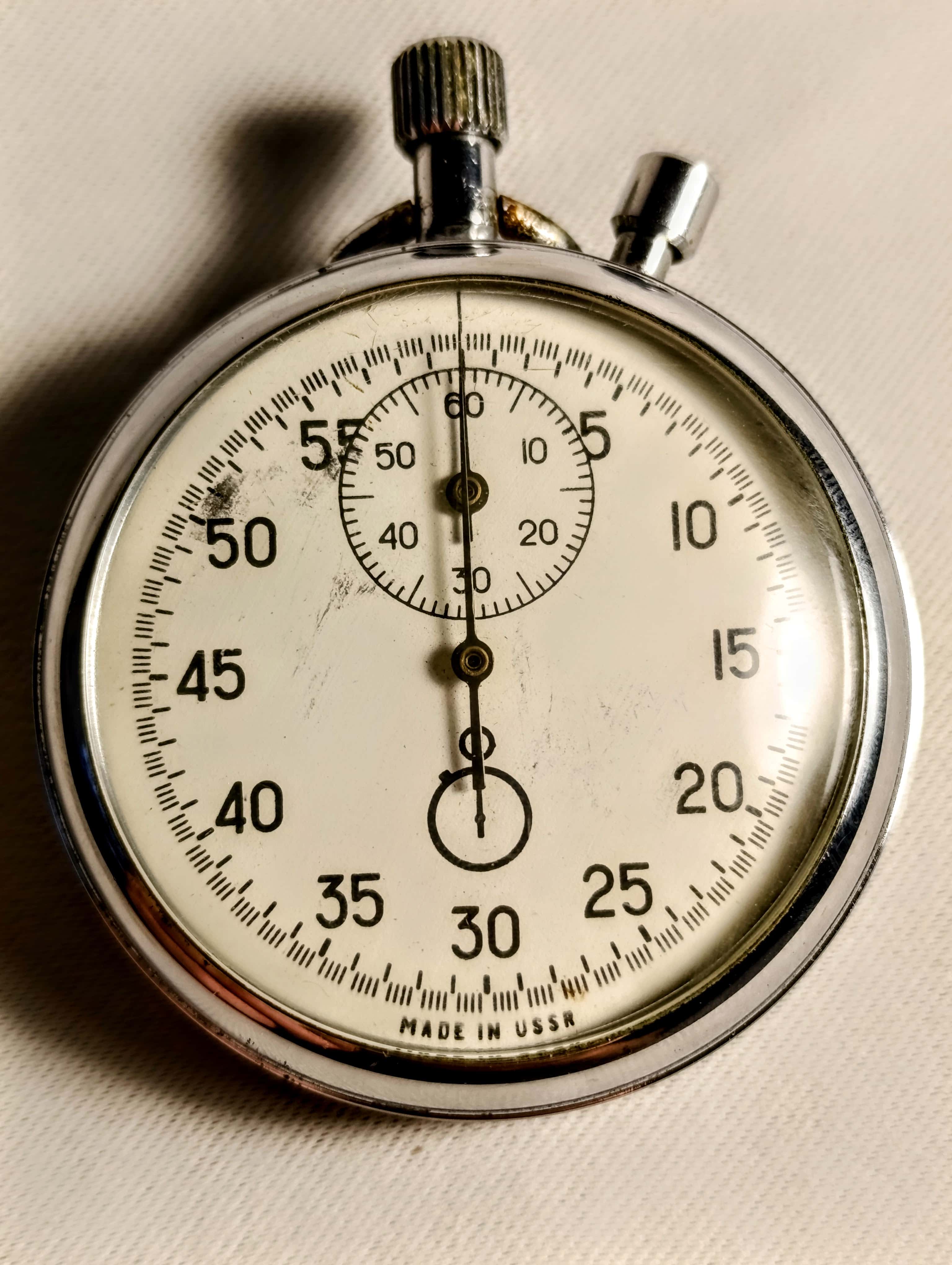 Vintage Soviet Agat Two-Button Mechanical Stopwatch – Original USSR Timepiece
