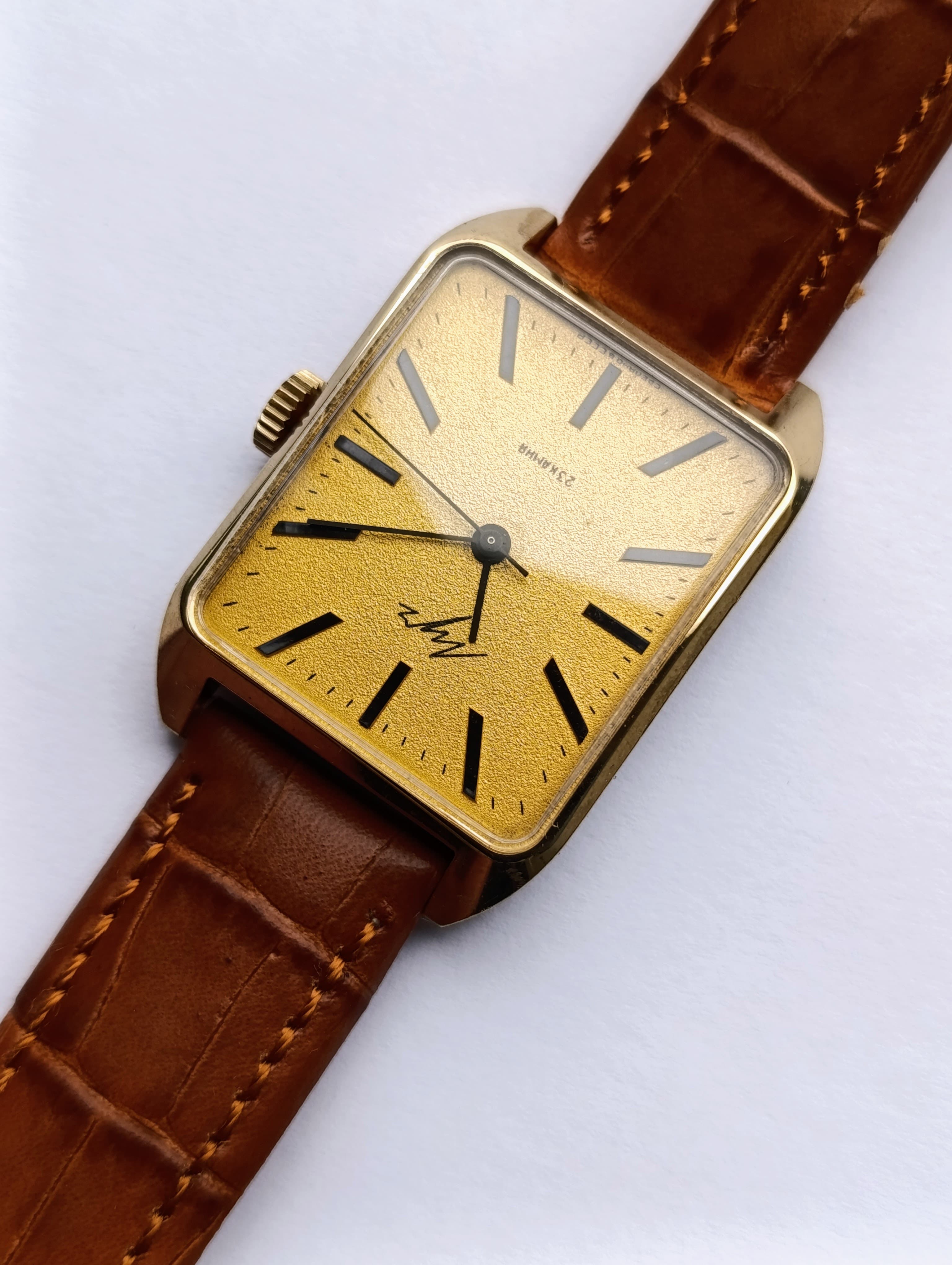 Luch 2209 Soviet Vintage Watch 23 Jewels Model 743651 Minsk Watch Factory Made in USSR 1980s – thumbnail 11