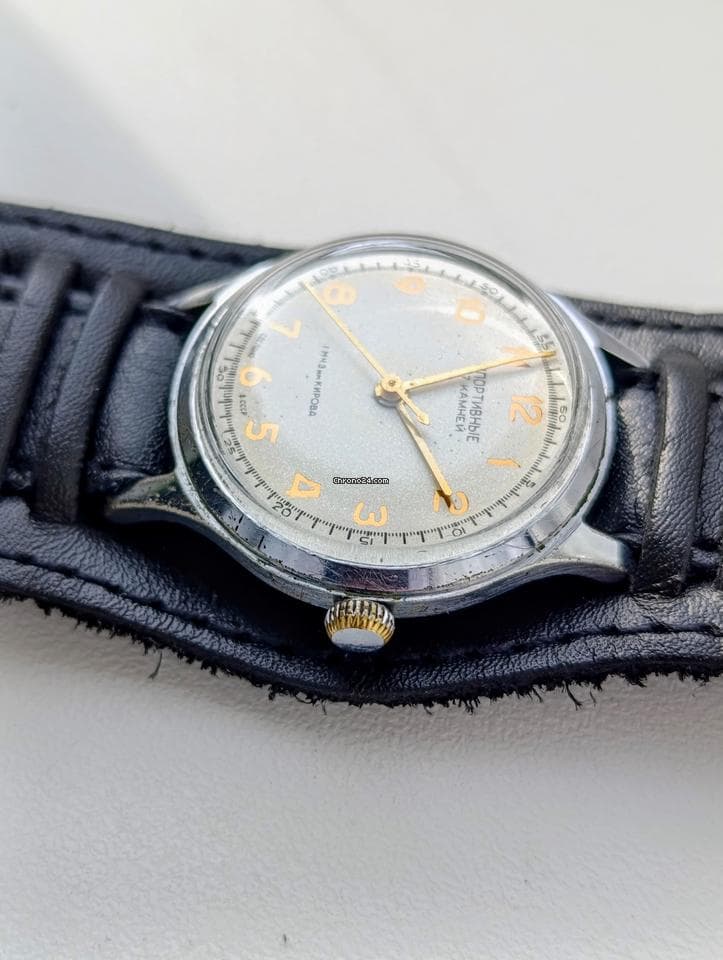 Vintage Soviet Watch Sportivnie 17 Jewels | USSR Collectible Mechanical 1956 | 1st Moscow Watch Factory – thumbnail 7