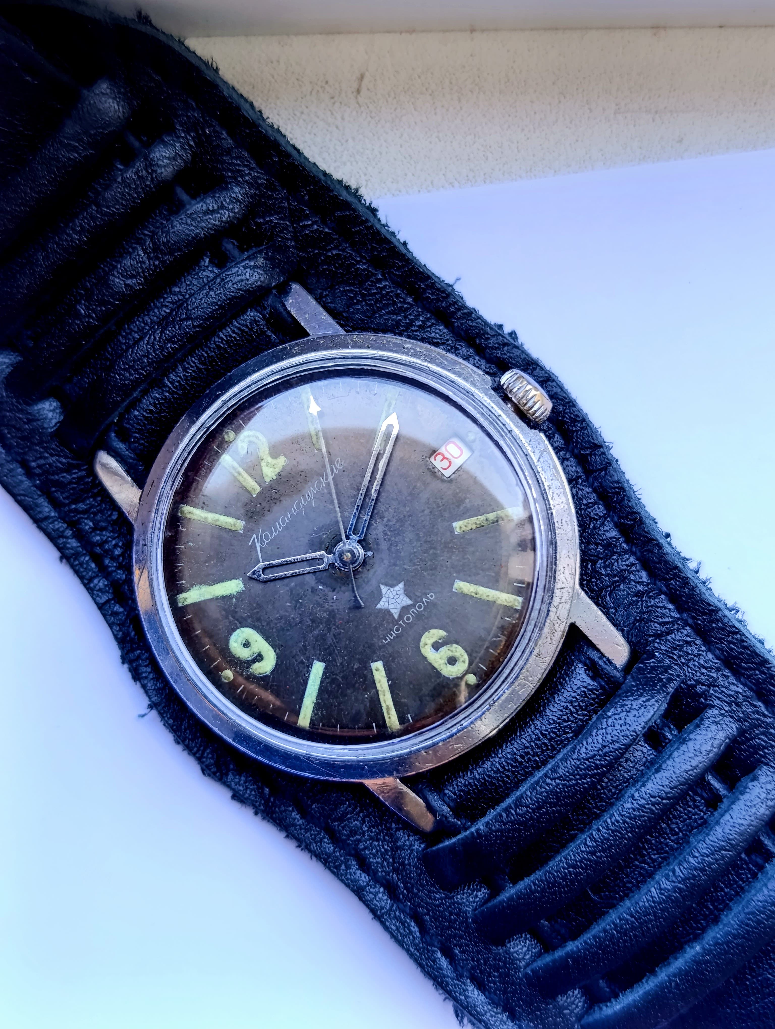 Vostok Komandirskie Early Model 2214 – Rare Soviet Military Watch – thumbnail 5