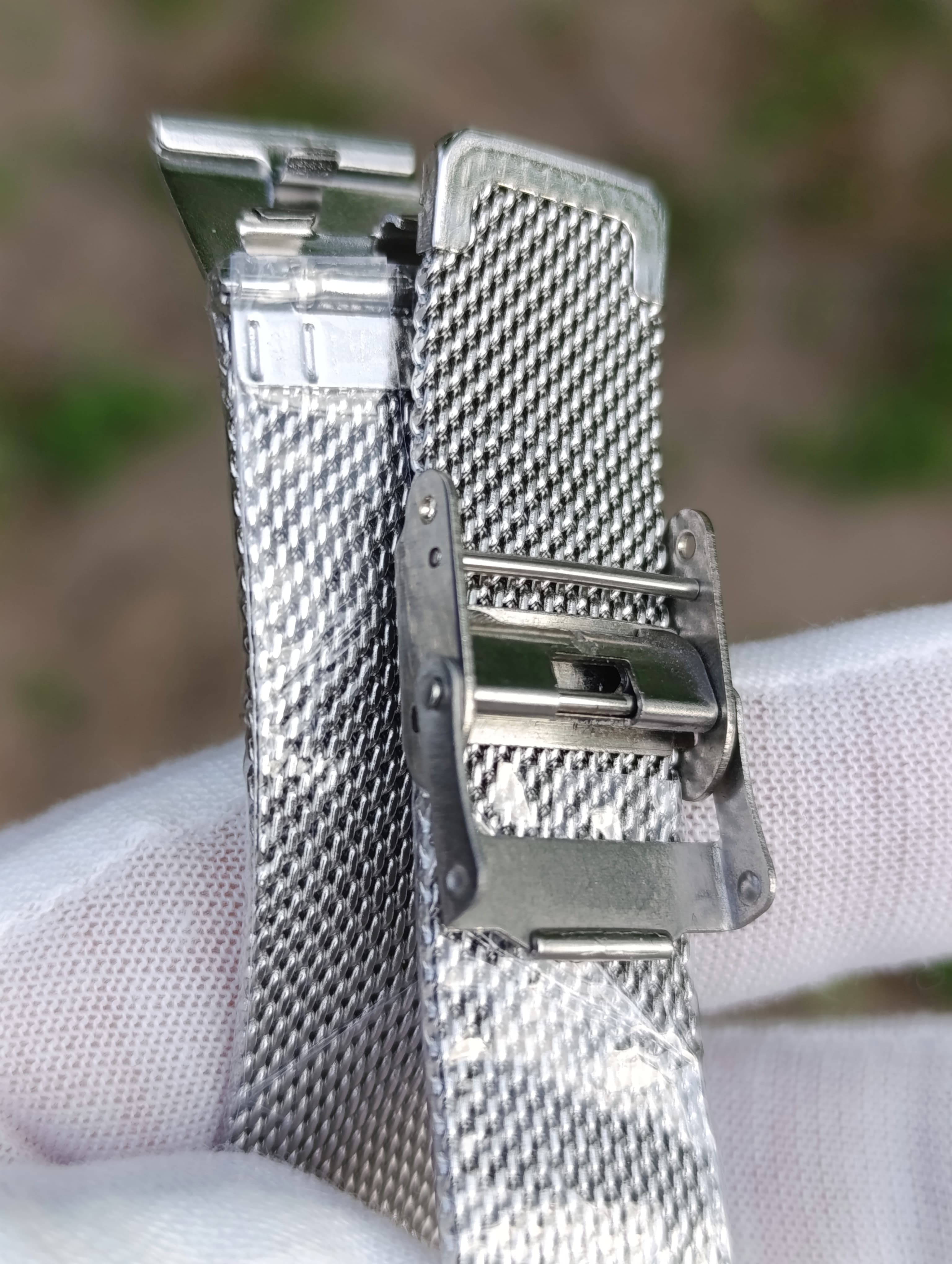Luch 2209 Authentic USSR Square Watch | Vintage Soviet Horology with Milanese Band – thumbnail 9