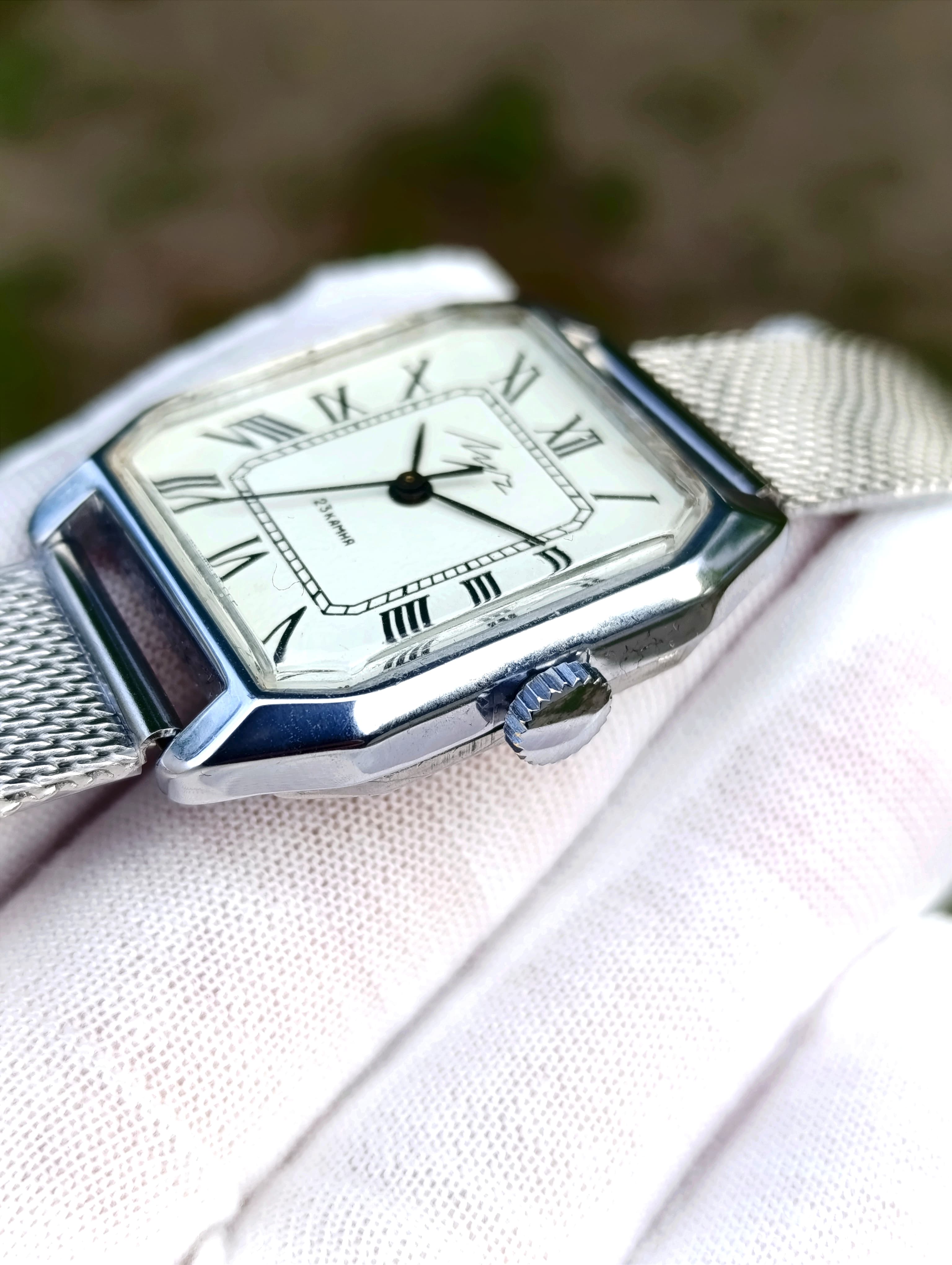 Luch 2209 Authentic USSR Square Watch | Vintage Soviet Horology with Milanese Band – thumbnail 5