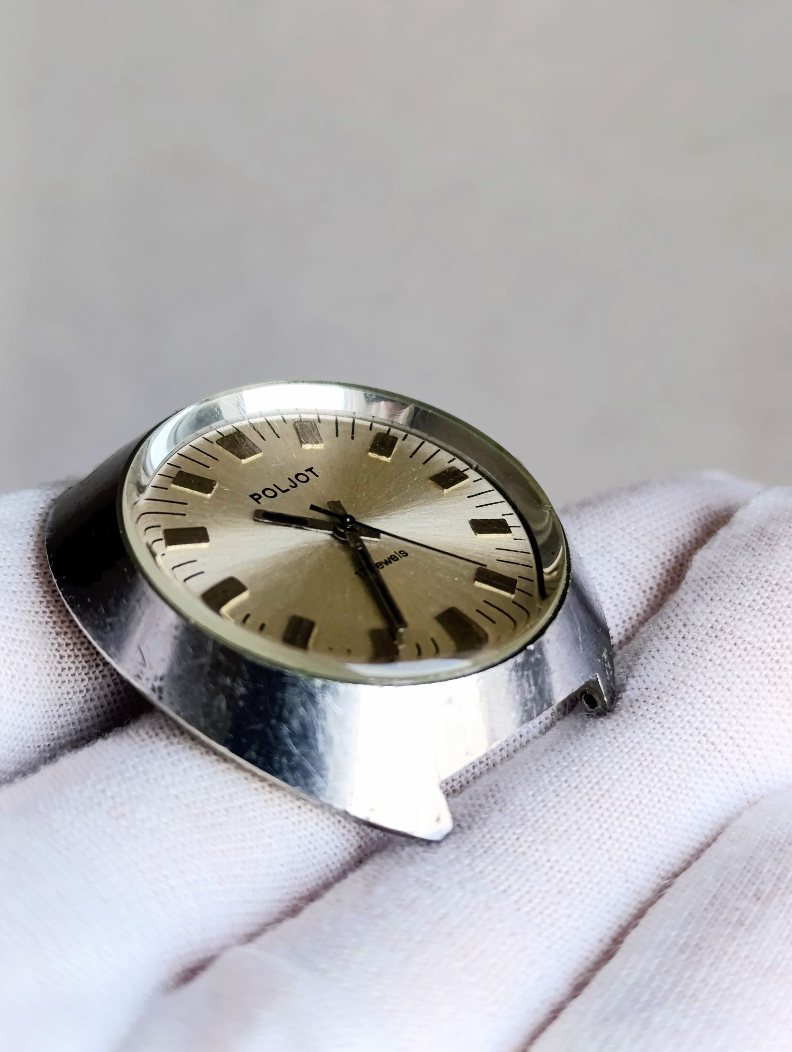 Vintage Poljot "Vulcan" Men's Mechanical Wristwatch – USSR Export Version (1970s) – thumbnail 4