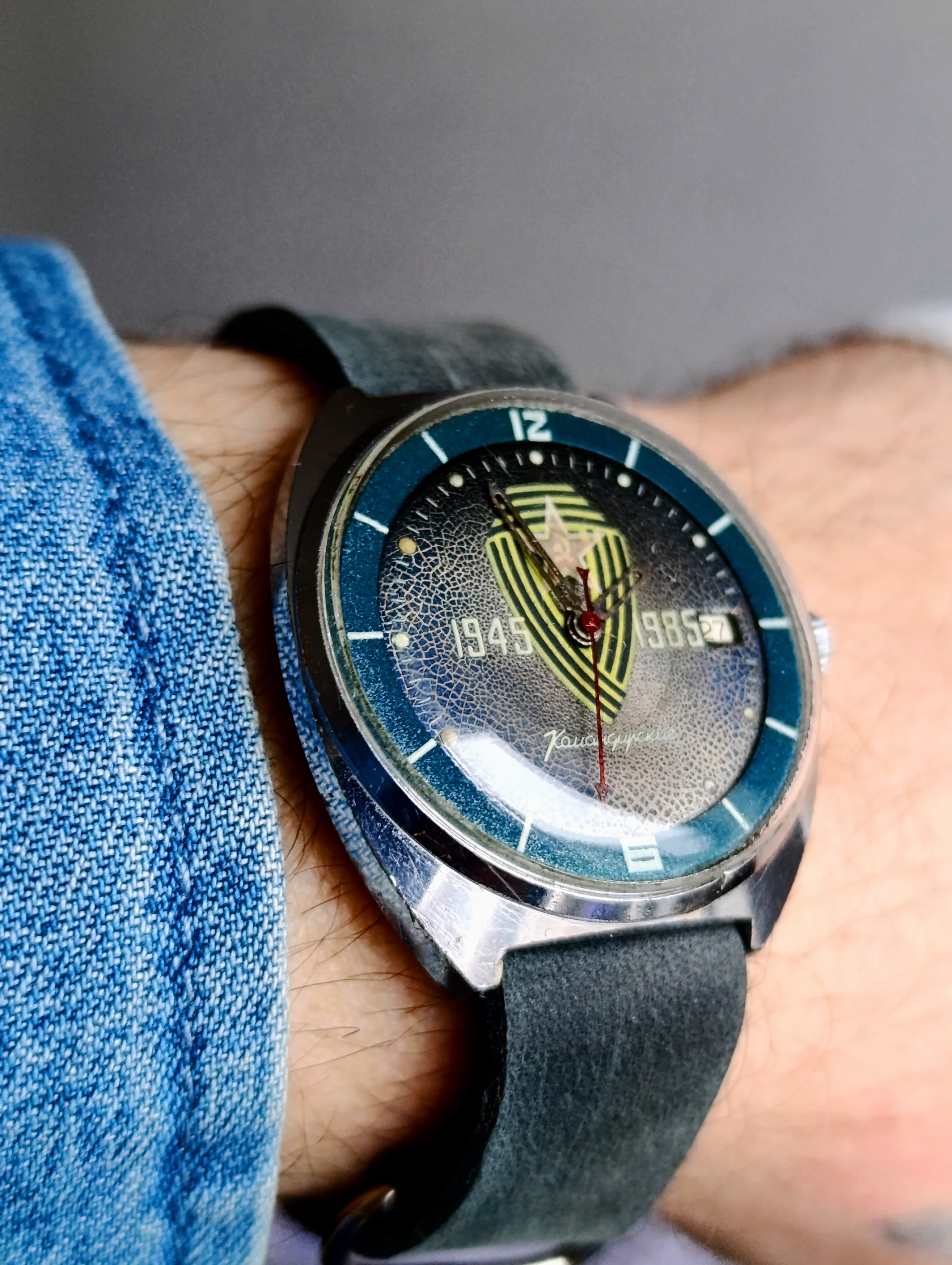 Vostok Komandirskie Cal.: 2234 Hack Function Original Vintage Soviet Wristwatch Chistopol Watch Factory 1985 – thumbnail 1