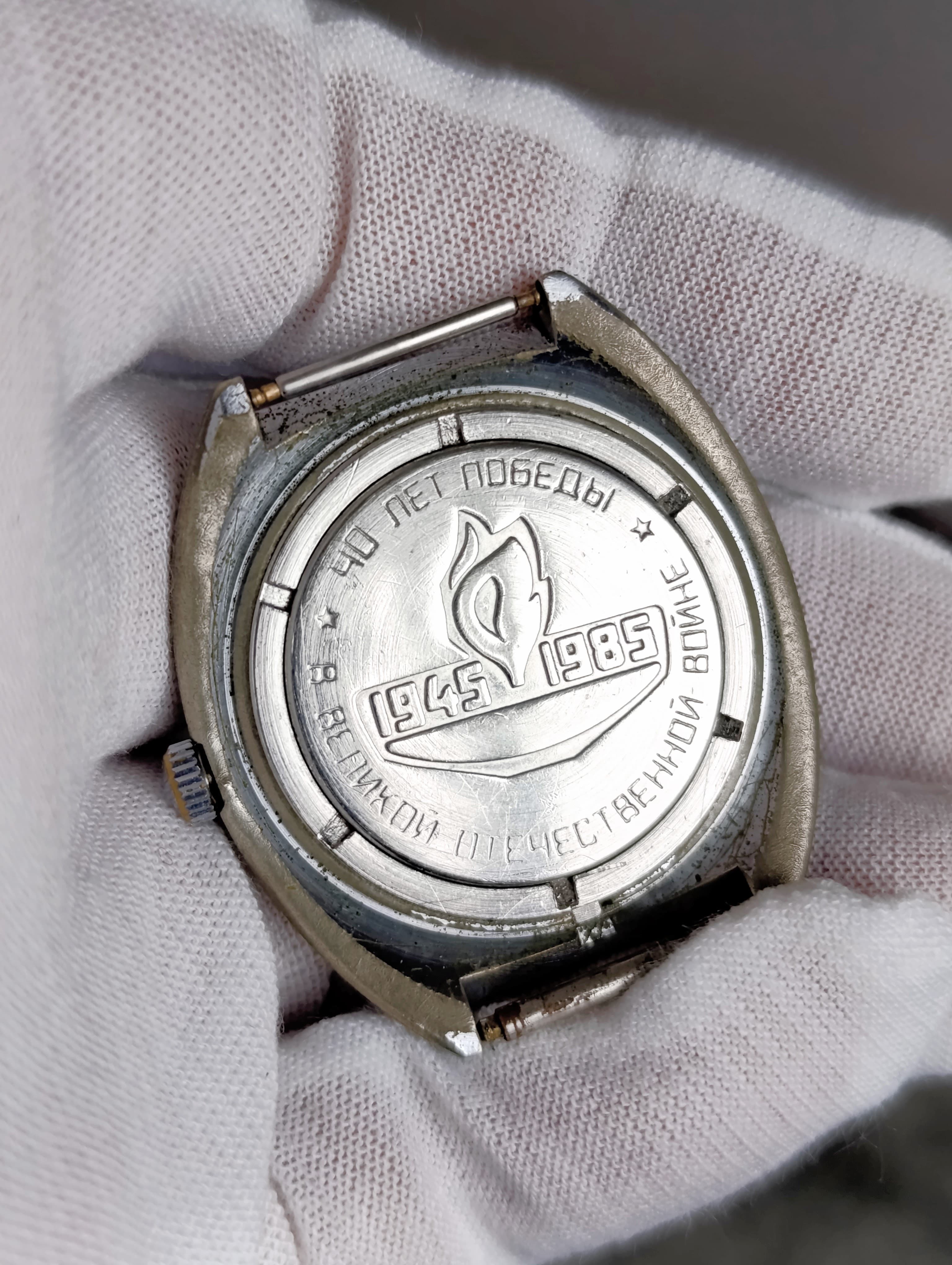 Vostok Komandirskie Cal.: 2234 Hack Function Original Vintage Soviet Wristwatch Chistopol Watch Factory 1985 – thumbnail 3