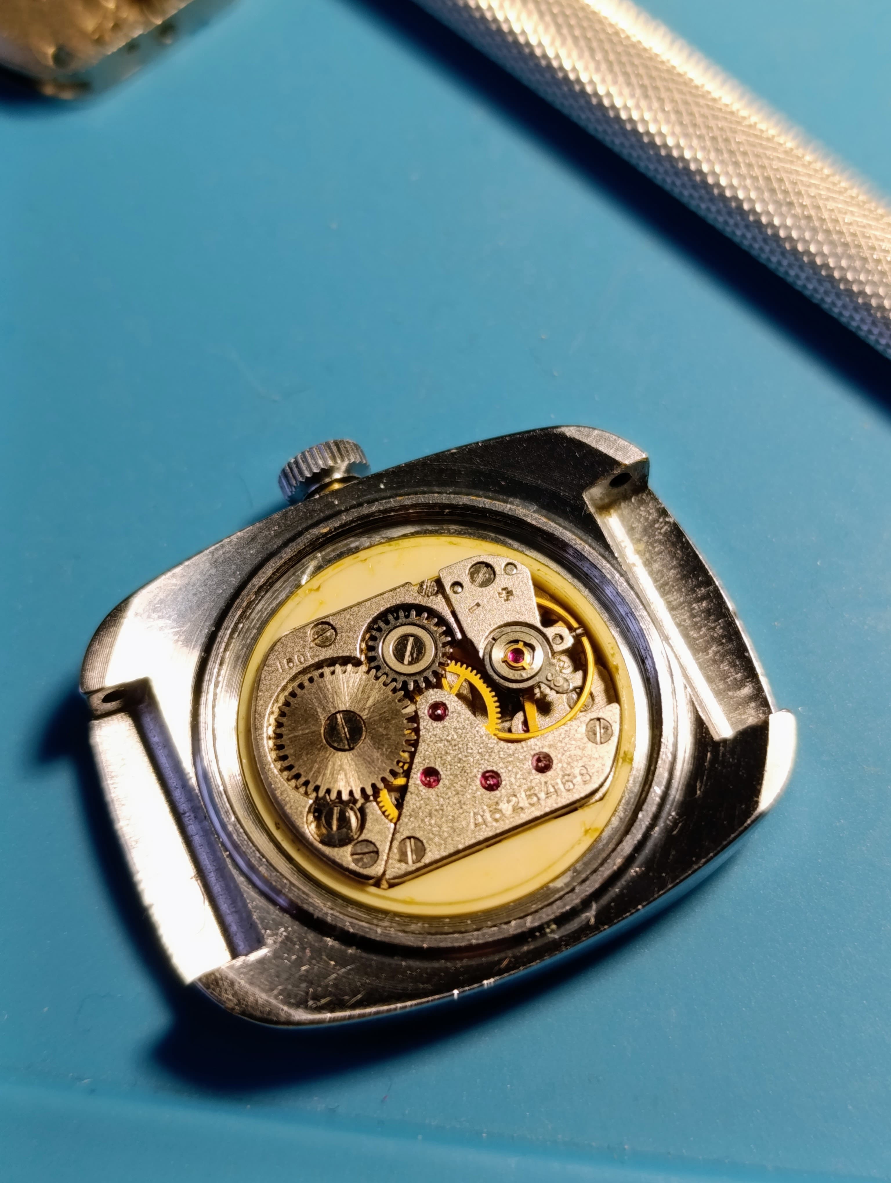 Soviet Vintage Watch Slava Rare Ladies Russian Wristwatch  Made in USSR 1980s – thumbnail 11