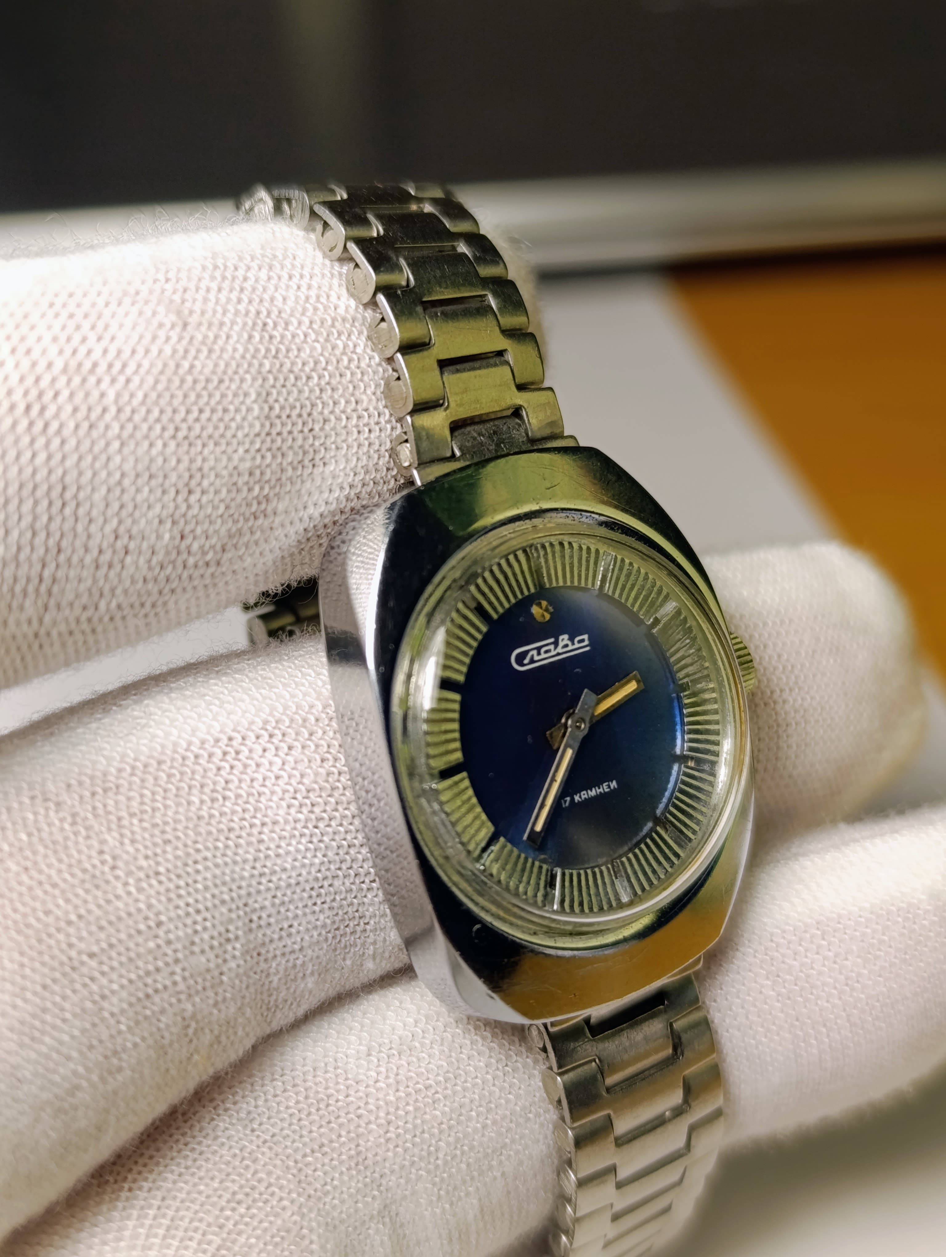 Soviet Vintage Watch Slava Rare Ladies Russian Wristwatch  Made in USSR 1980s – thumbnail 9
