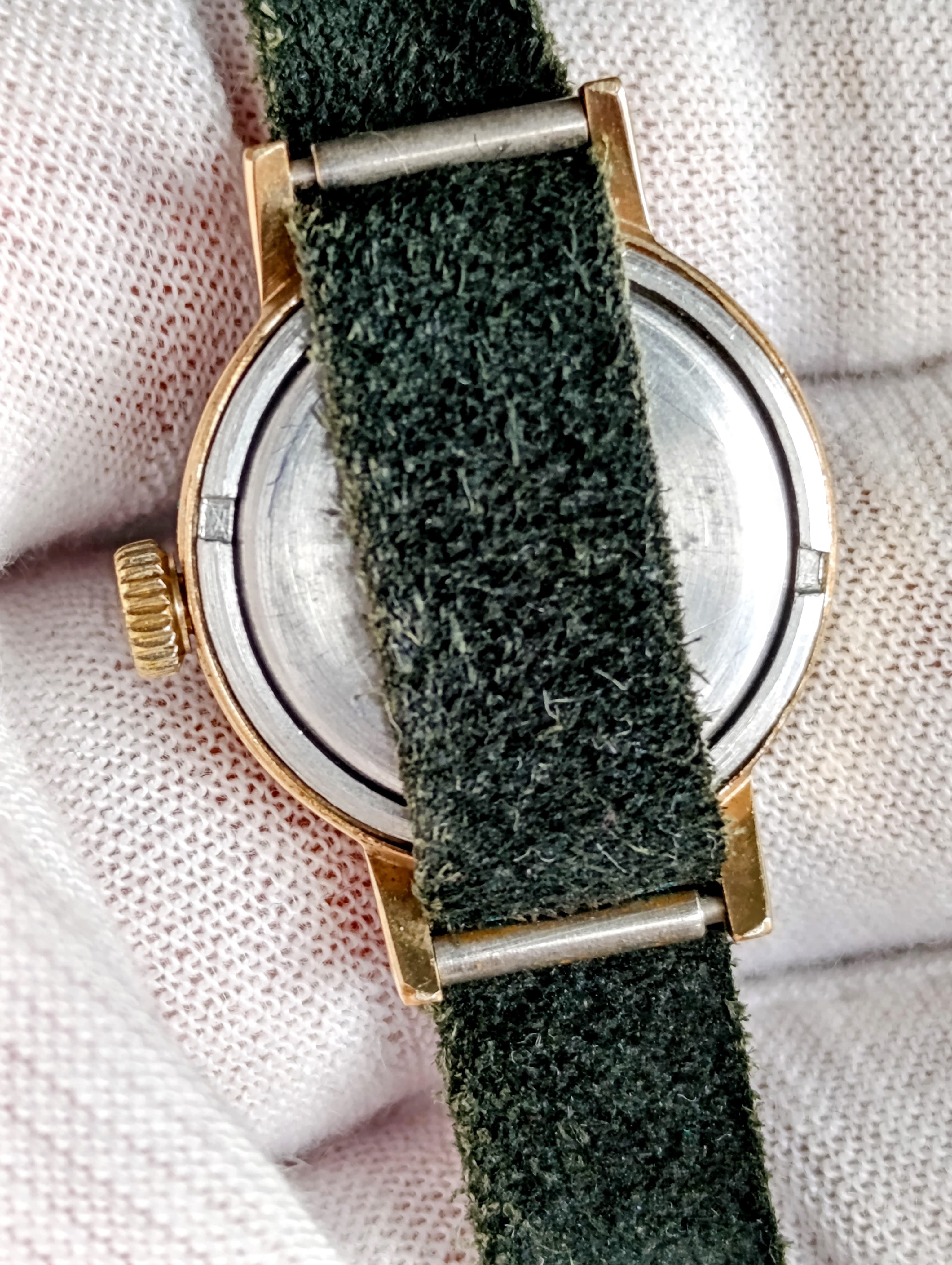 Soviet Watch Slava Cal.: 1601 – Vintage Women's Watch with 17 Jewels and Leather Strap – thumbnail 8