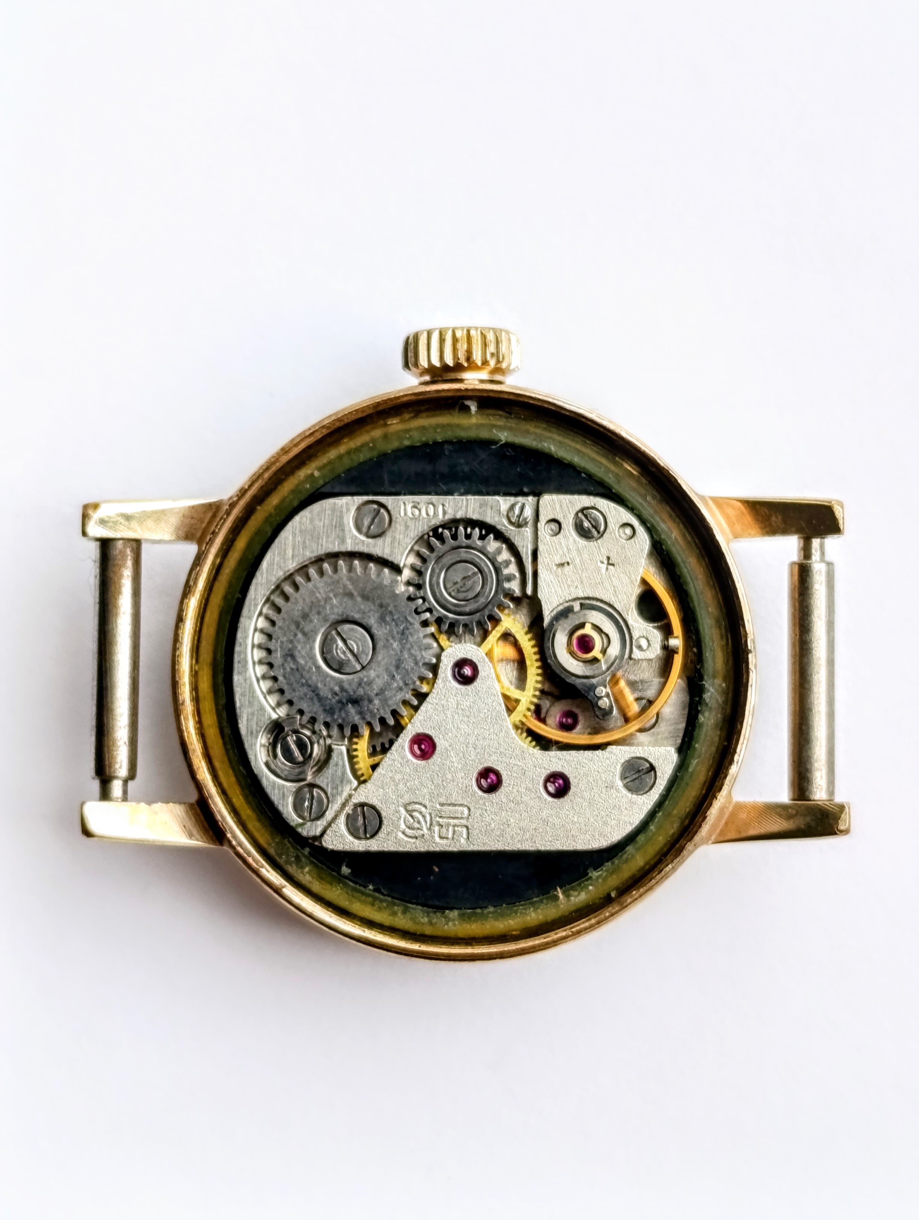 Soviet Watch Slava Cal.: 1601 – Vintage Women's Watch with 17 Jewels and Leather Strap – thumbnail 6