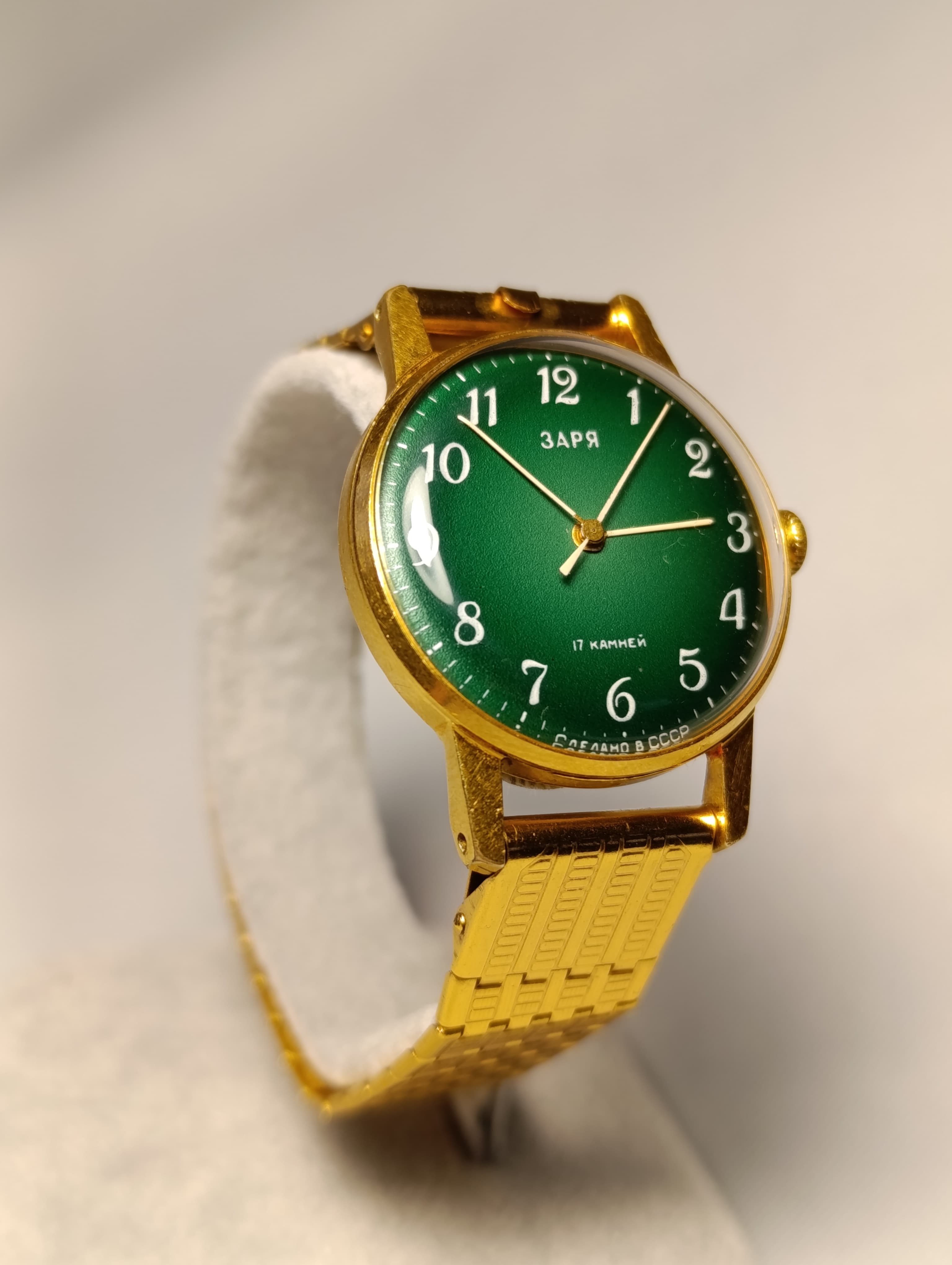 Soviet Watch Zarya Wrist Mechanical Gold Plated Watch New Bracelet Made in USSR 1975 – thumbnail 6