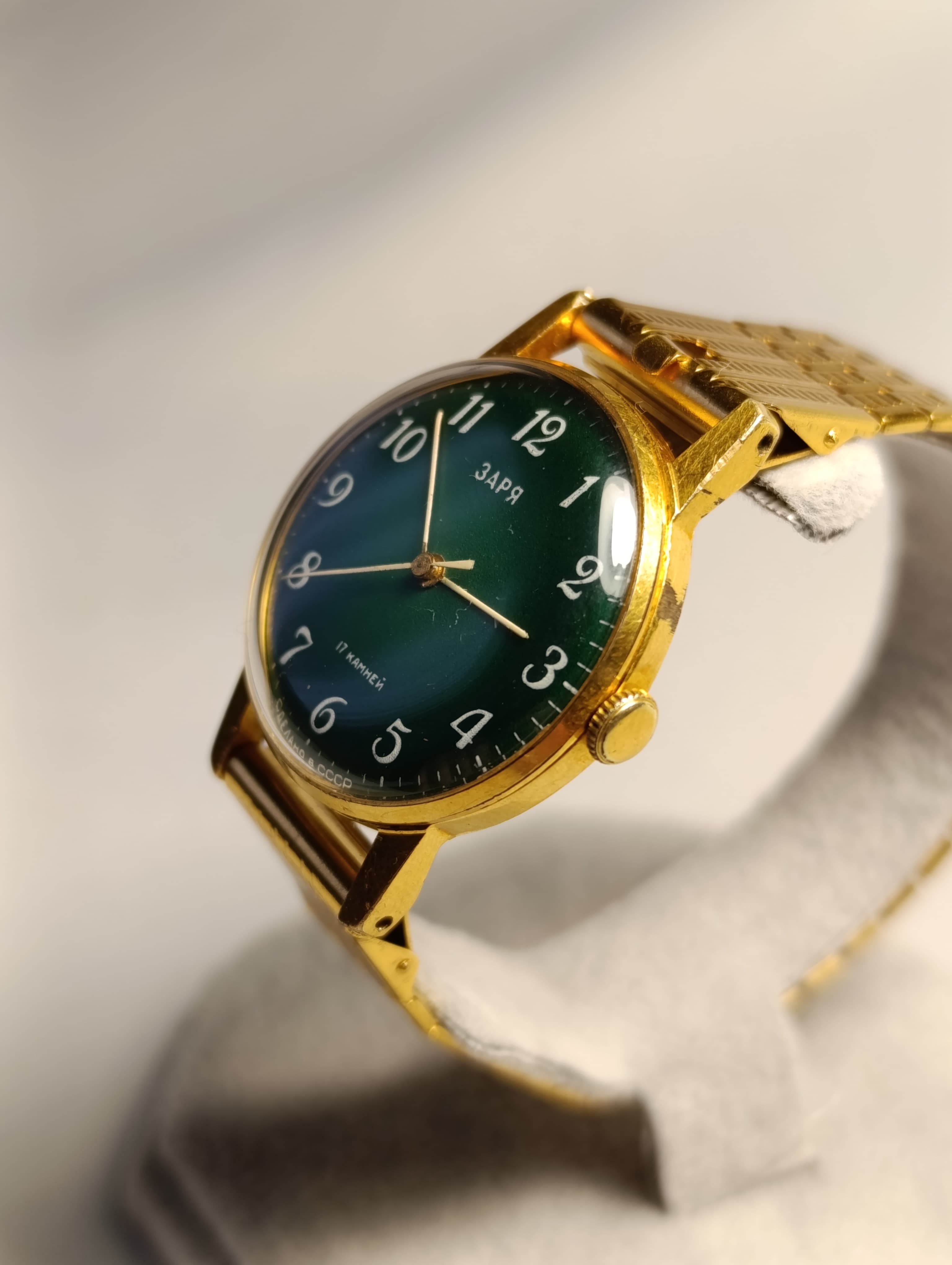 Soviet Watch Zarya Wrist Mechanical Gold Plated Watch New Bracelet Made in USSR 1975 – thumbnail 4