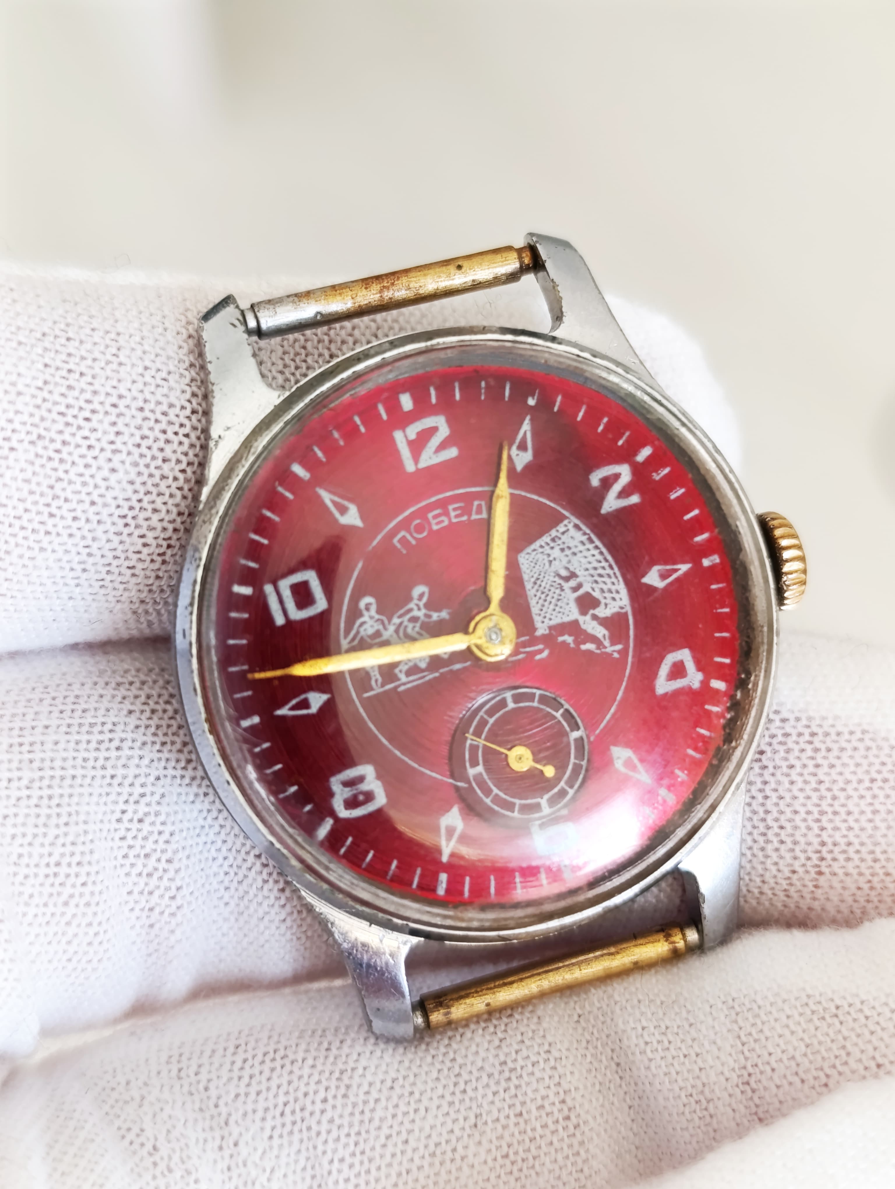 Soviet Watch Pobeda  Football-themed Dial Made in USSR 1953 – thumbnail 1