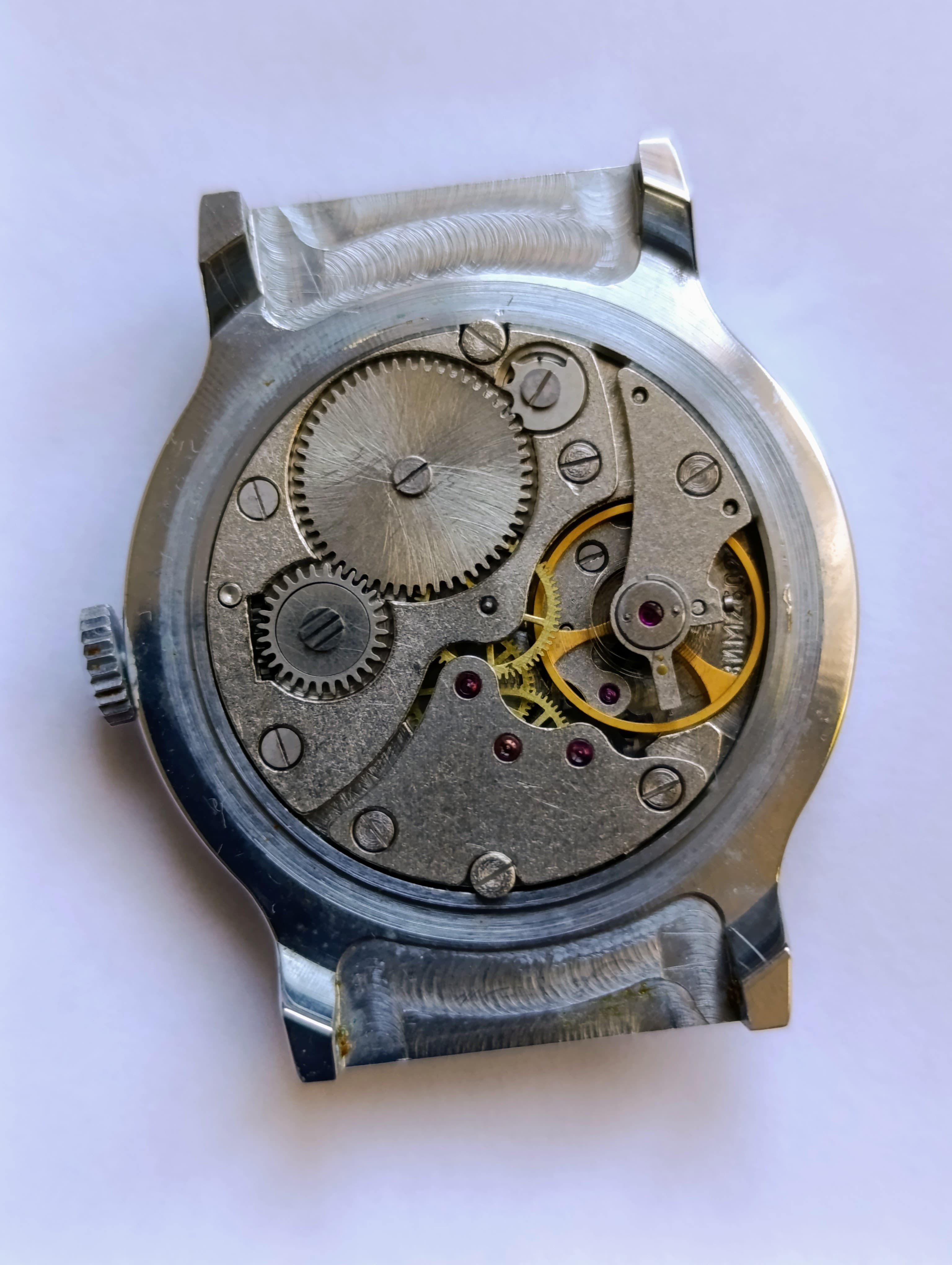Soviet Mechanical Watch Pobeda 2602 15 Jewels Movement Made in USSR Classic 1980s Style – thumbnail 4
