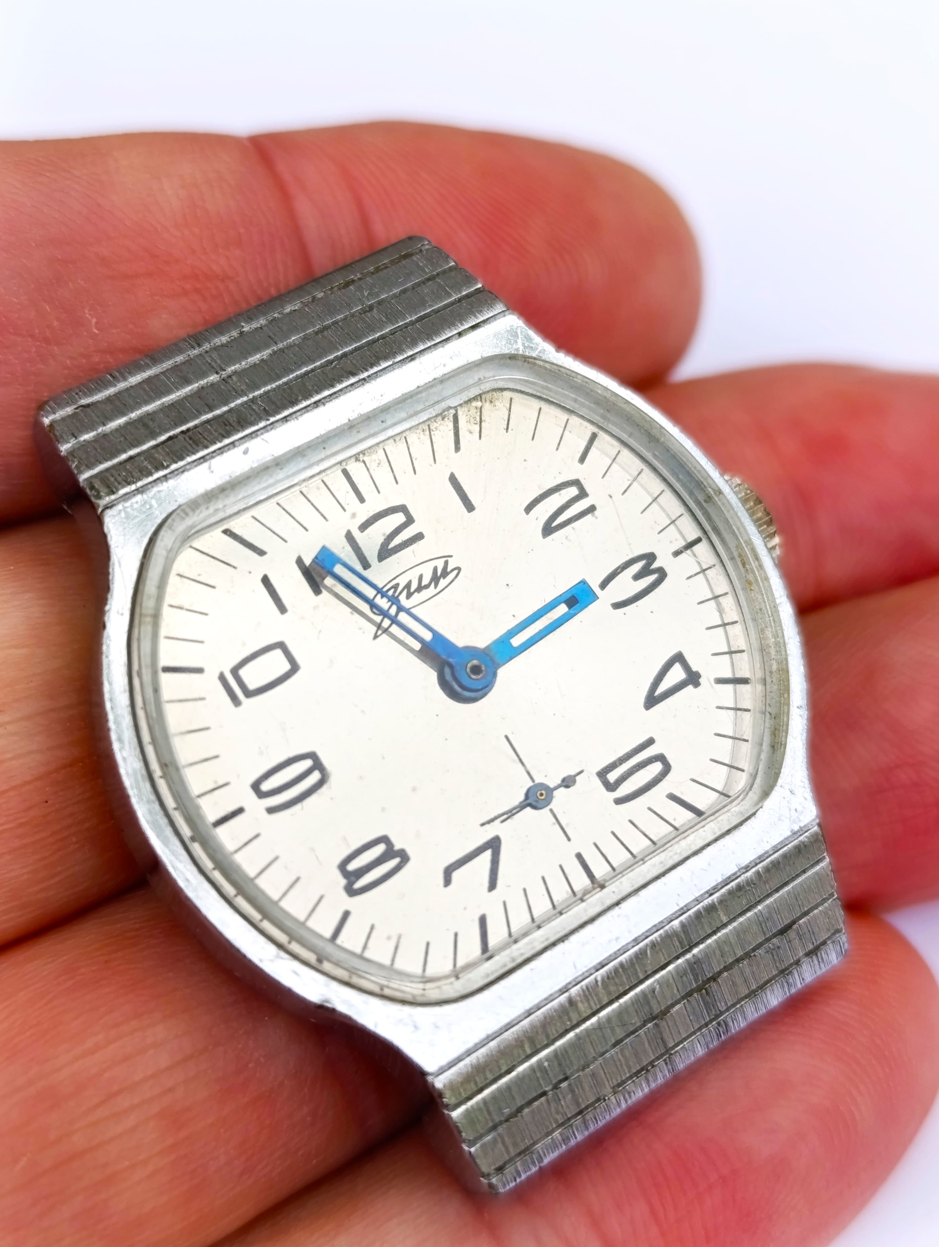 Soviet Vintage Wristwatch ZIM 2602 Interesting Futuristic Design from the 80s Caliber 2602 – thumbnail 1