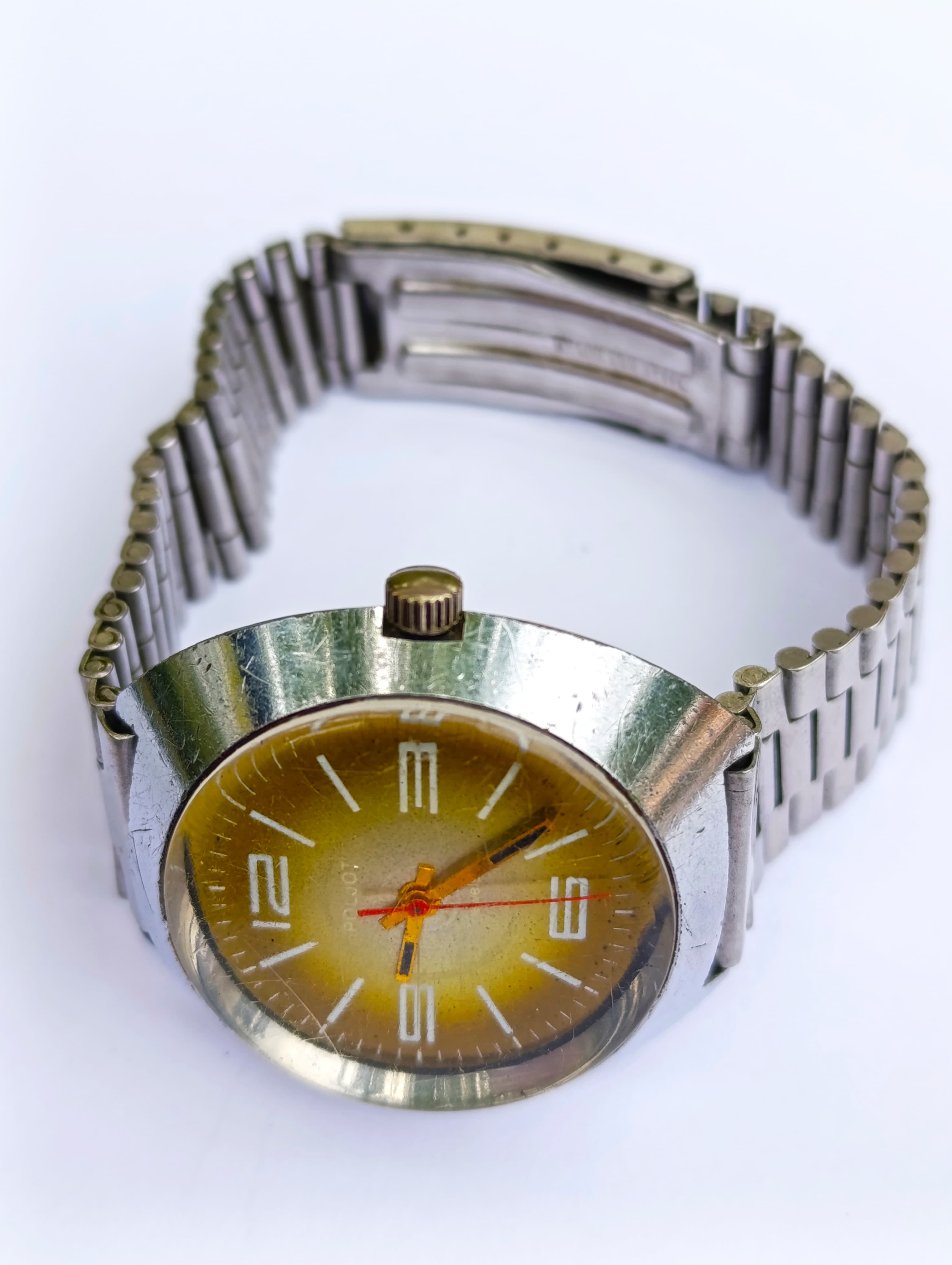 Vintage Poljot Vulkan Men’s Watch – Soviet Era Elegance – thumbnail 1