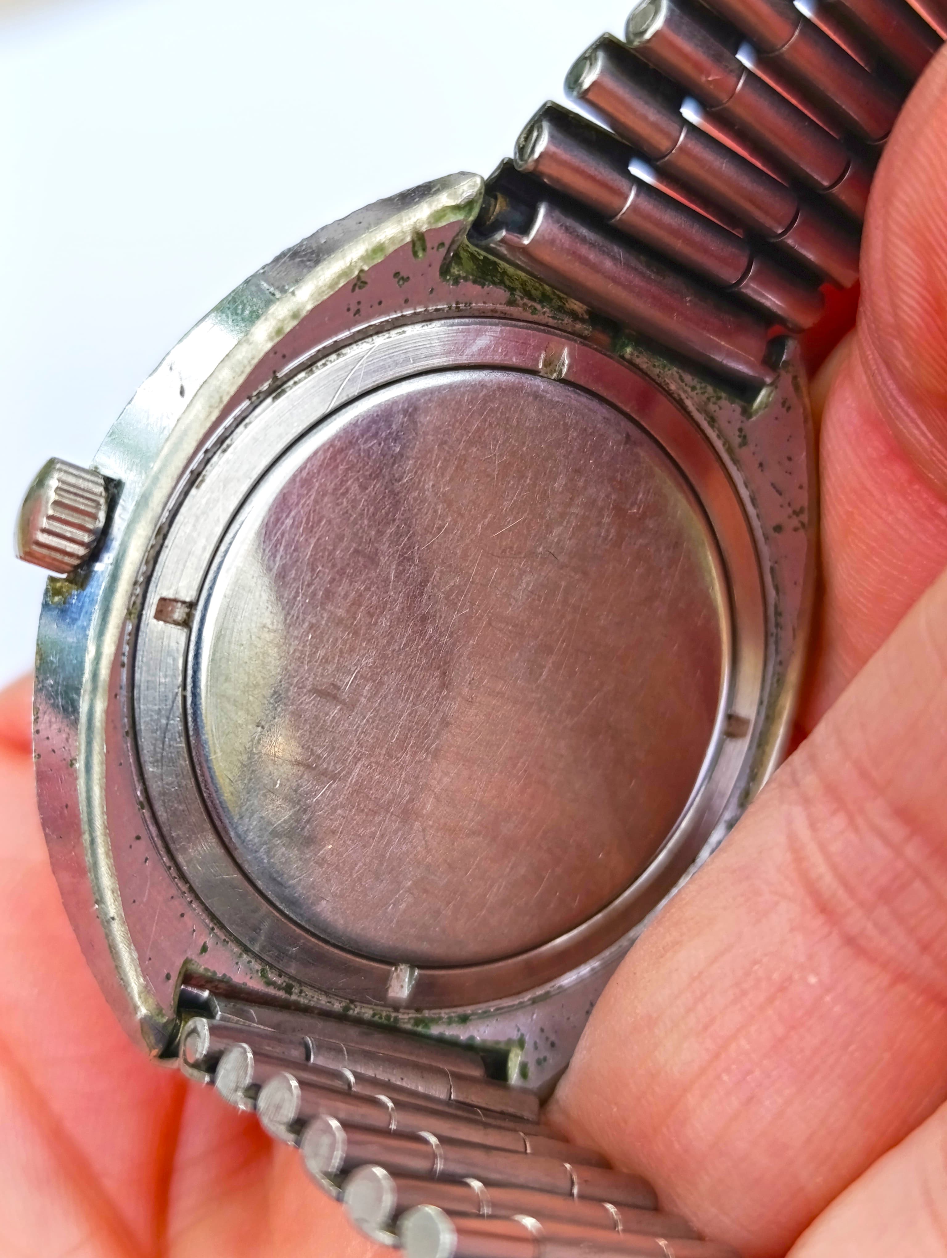 Vintage Poljot Vulkan Men’s Watch – Soviet Era Elegance – thumbnail 5