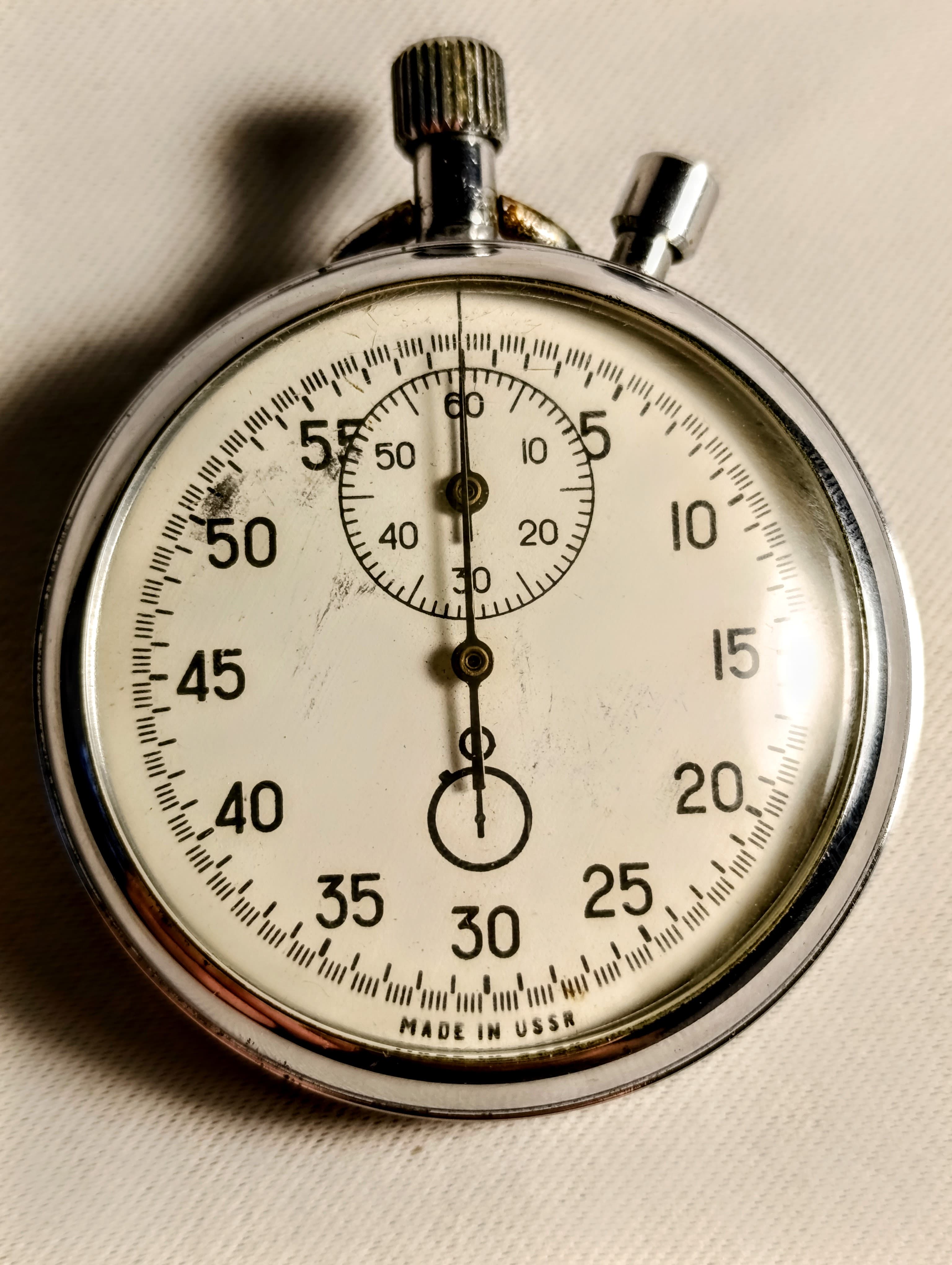 Vintage Soviet Agat Two-Button Mechanical Stopwatch – Original USSR Timepiece – thumbnail 1