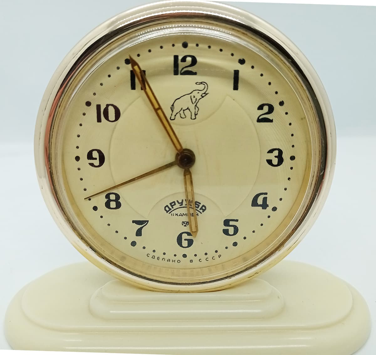 SOVIET Legendary ALARM CLOCK Friendship (Druzhba) with an elephant on the dial – thumbnail 1