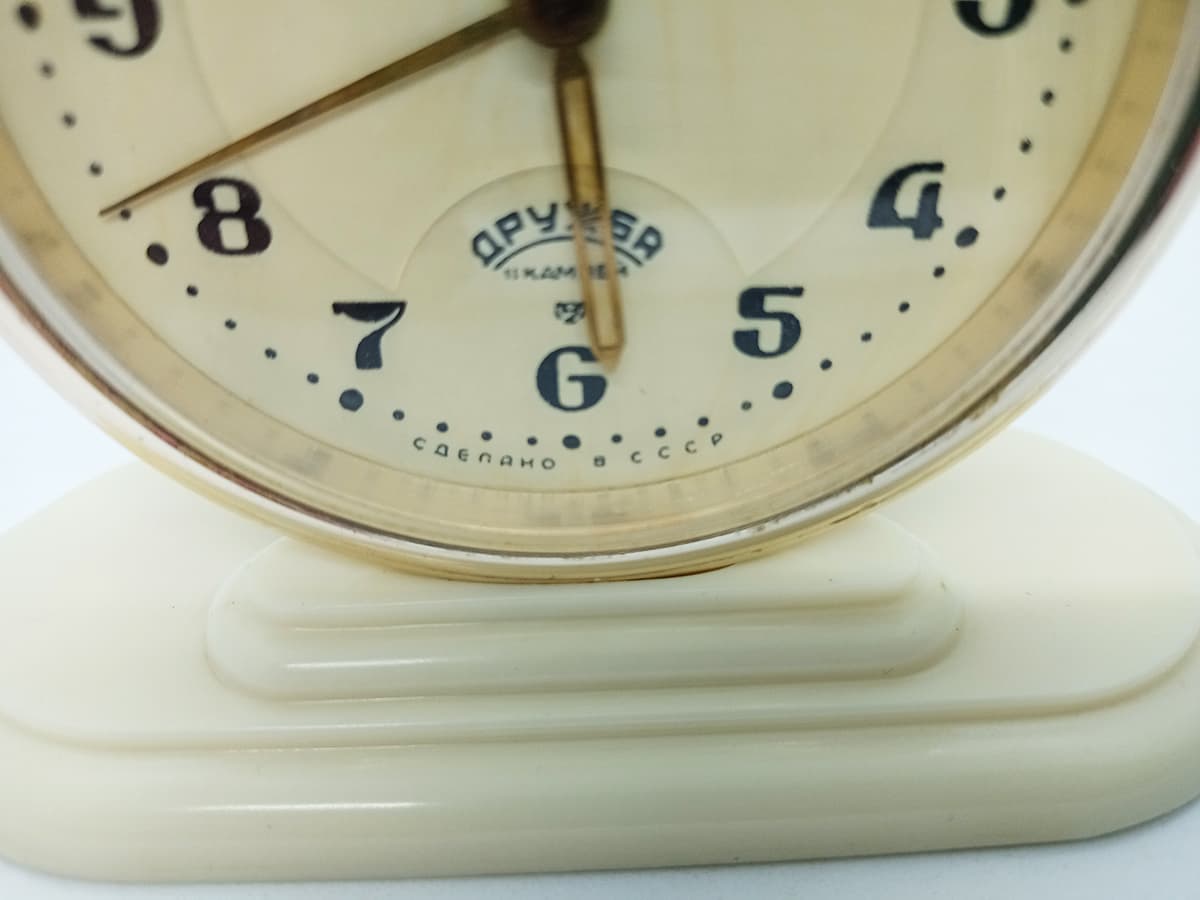 SOVIET Legendary ALARM CLOCK Friendship (Druzhba) with an elephant on the dial – thumbnail 4