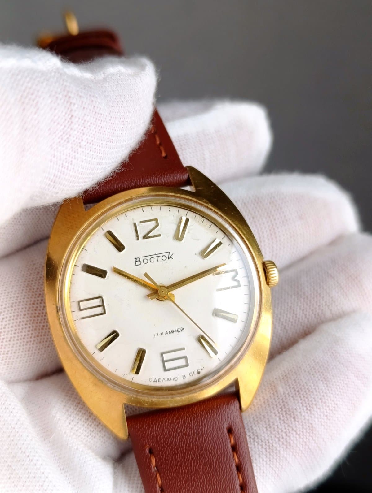 Original Vostok 2409A Soviet Wristwatch with Gold Plated Case, 1970s – thumbnail 8