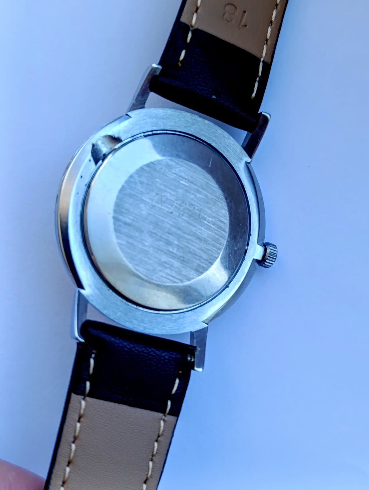 Vintage Luch Soviet Watch Cal. 2209 23 Jewels Ultra Thin Mechanical USSR 1980s – thumbnail 5