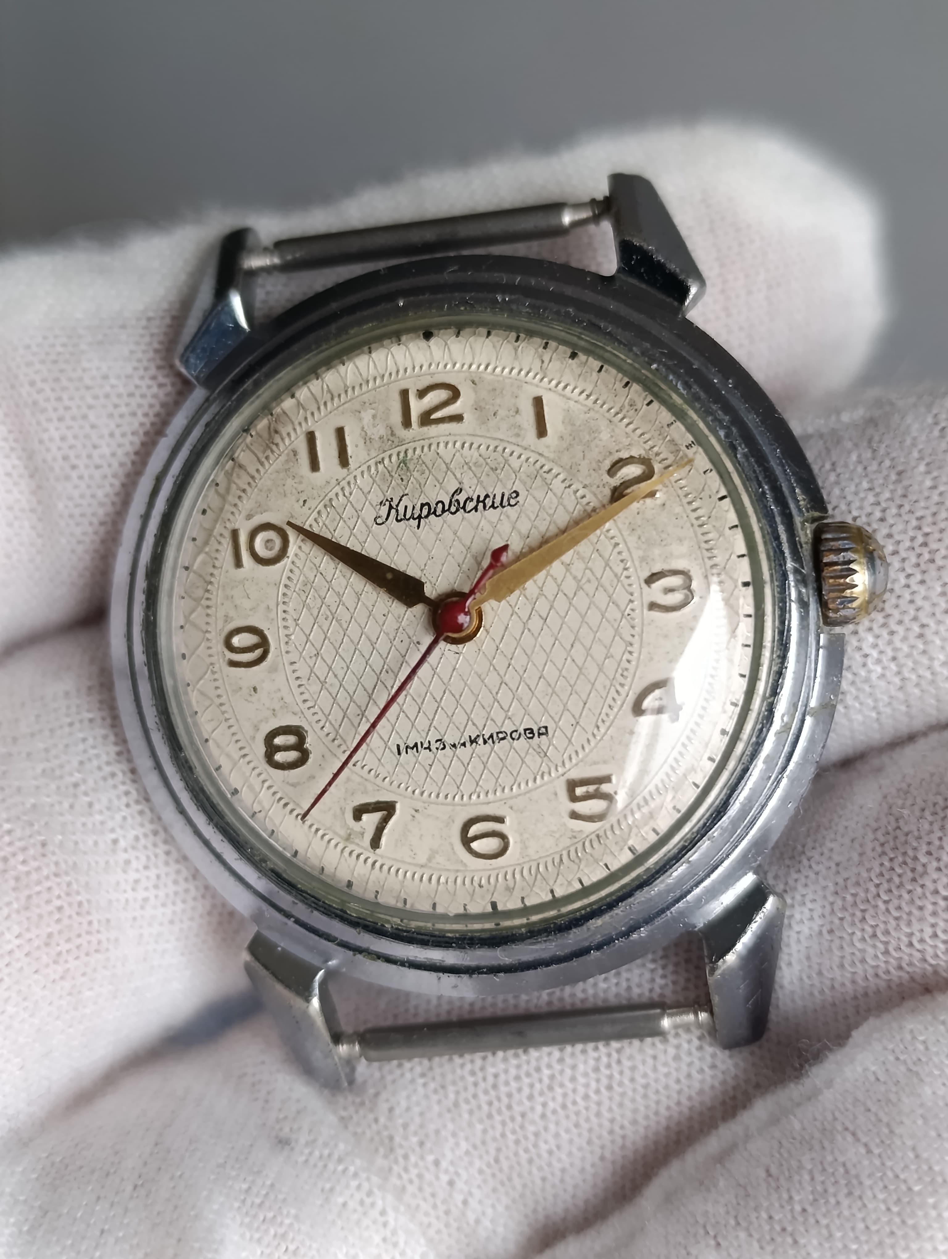 Kirovskie USSR Watch 1960s Hand-Wound Caliber 2409 – thumbnail 1