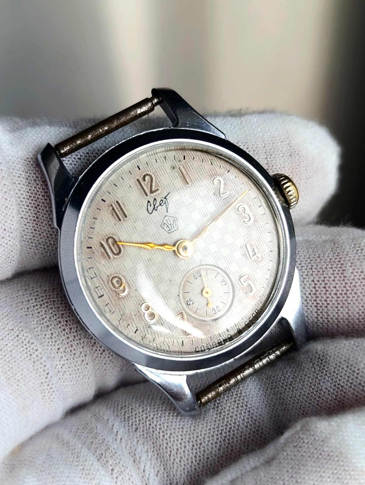 Vintage Soviet Watch Svet Cal. 2603 16 Jewels Cream Dial USSR Serviced 2026 – thumbnail 8