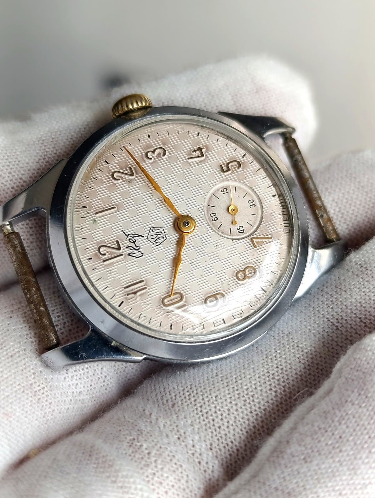 Vintage Soviet Watch Svet Cal. 2603 16 Jewels Cream Dial USSR Serviced 2026 – thumbnail 6