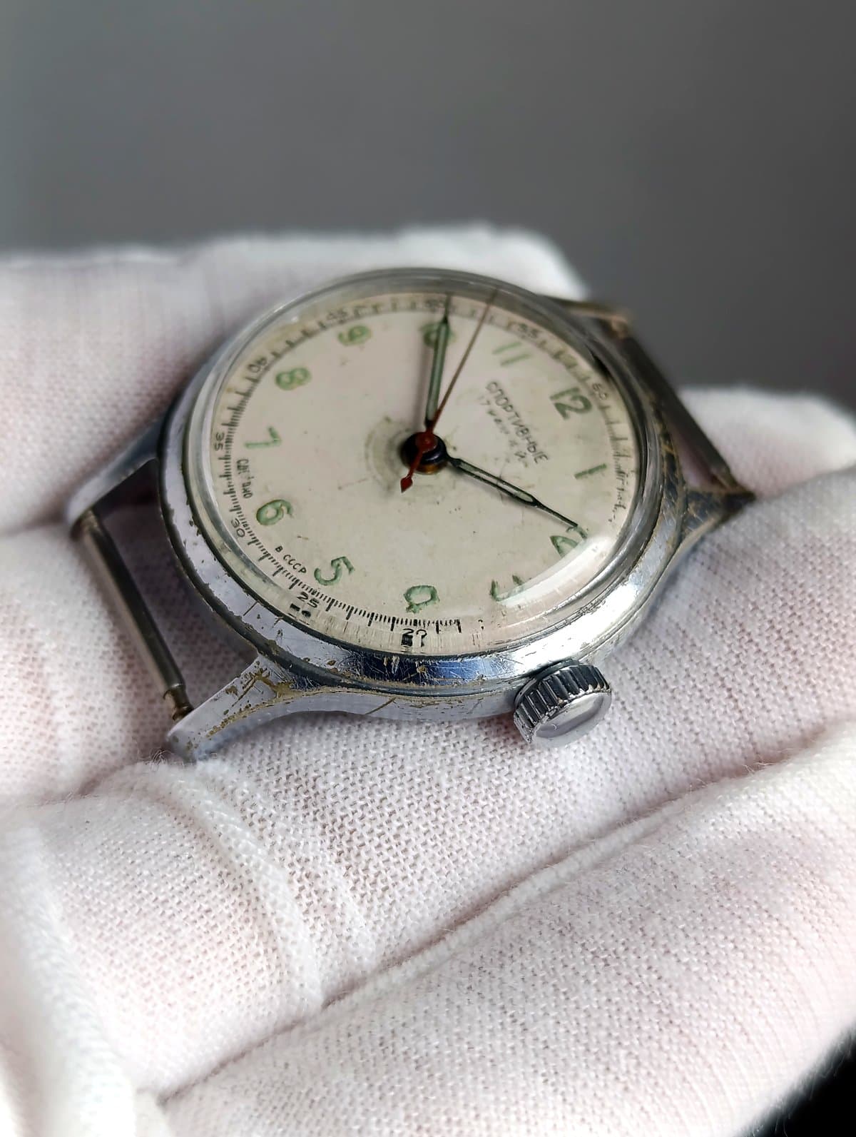 Vintage Sportivnie USSR Watch 1950s, 1MCHZ Caliber 2634 17 Jewels  – thumbnail 9