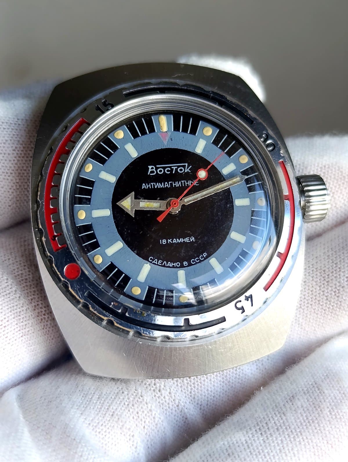 Vostok Amphibia USSR 2209 Mechanical Diver Watch Rare Blue Sector Dial Engraved – thumbnail 1