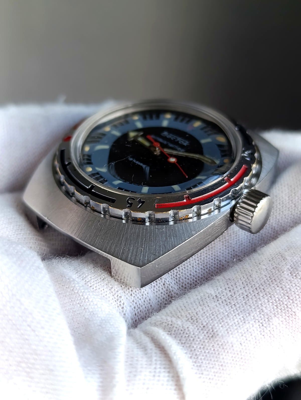 Vostok Amphibia USSR 2209 Mechanical Diver Watch Rare Blue Sector Dial Engraved – thumbnail 3