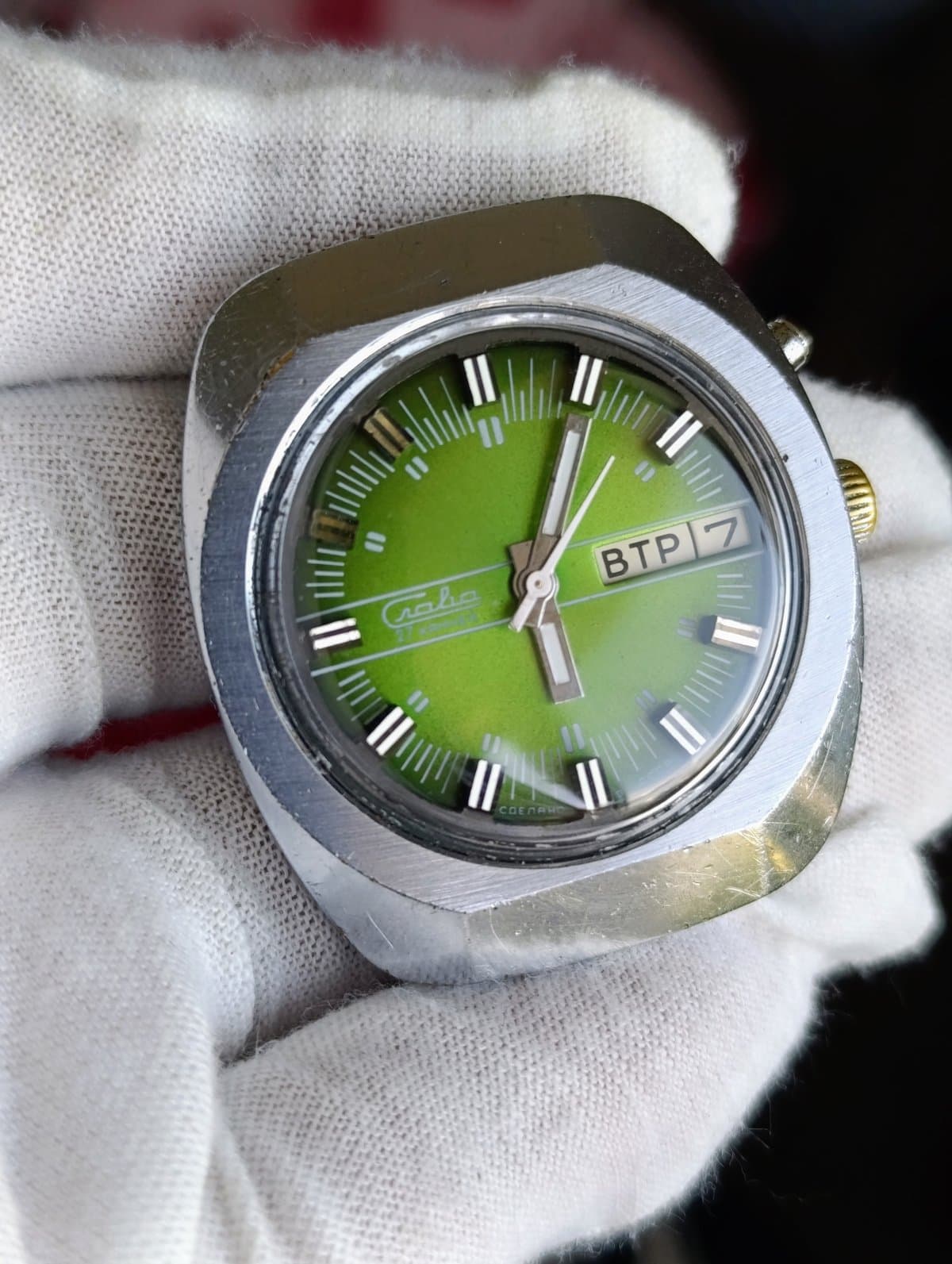 Vintage Slava USSR Automatic Watch 27 Jewels Cal 2427 Day Date Green Dial 1980s – thumbnail 3