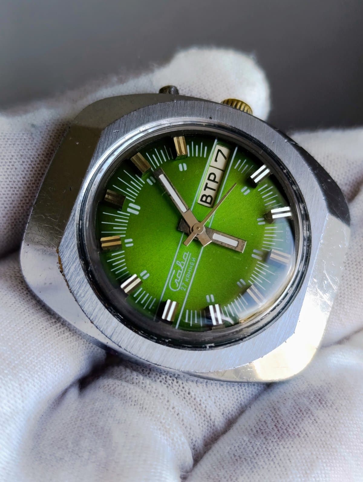 Vintage Slava USSR Automatic Watch 27 Jewels Cal 2427 Day Date Green Dial 1980s – thumbnail 7
