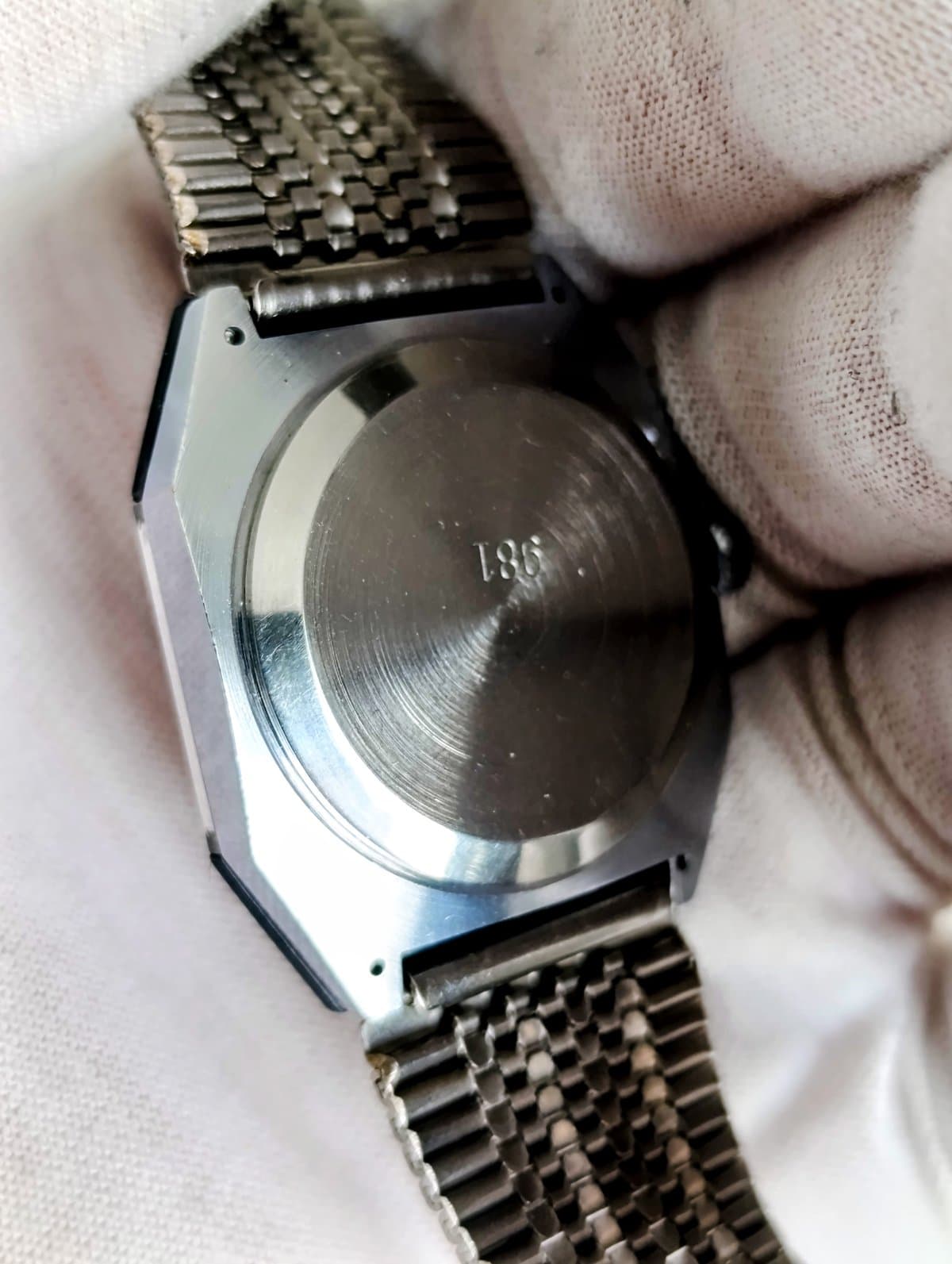 Vintage Raketa Star Wars USSR Watch Mechanical Day Date White Dial 2628H  – thumbnail 6