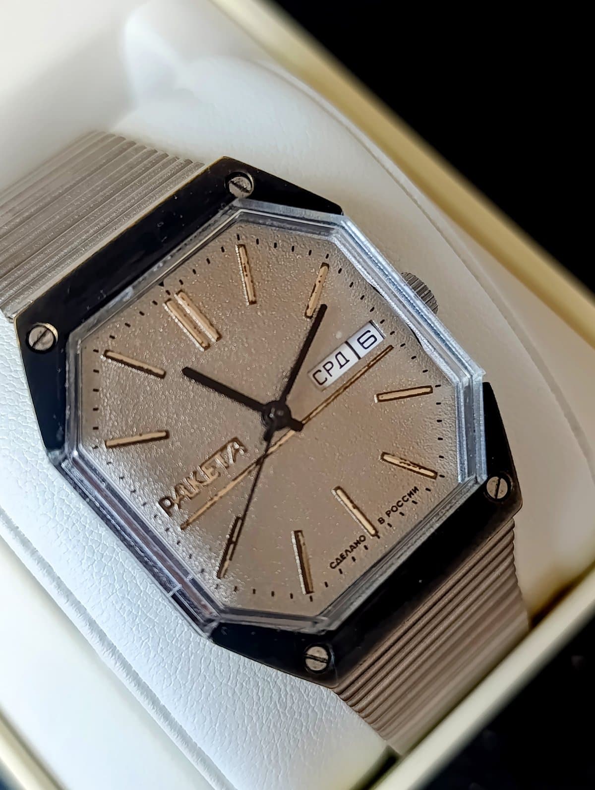 Vintage Russian Raketa Star Wars Watch Day Date Mechanical Wristwatch – thumbnail 6
