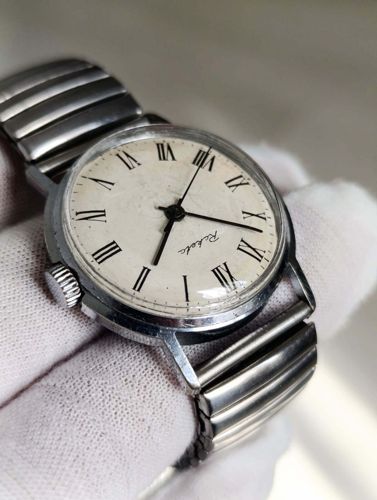 Vintage Raketa Soviet Watch Cal. 2609 16  Jewels Made in USSR 1970s – thumbnail 1