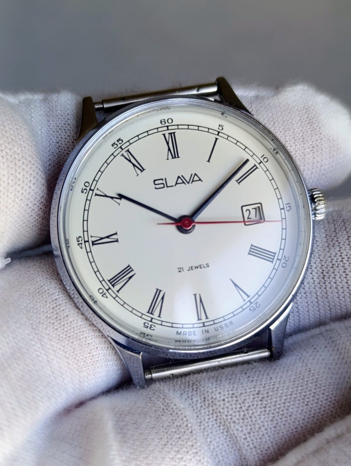 Vintage Slava 2414 · Soviet Manual-Wind Dress Watch · White Roman Dial, Date – thumbnail 3