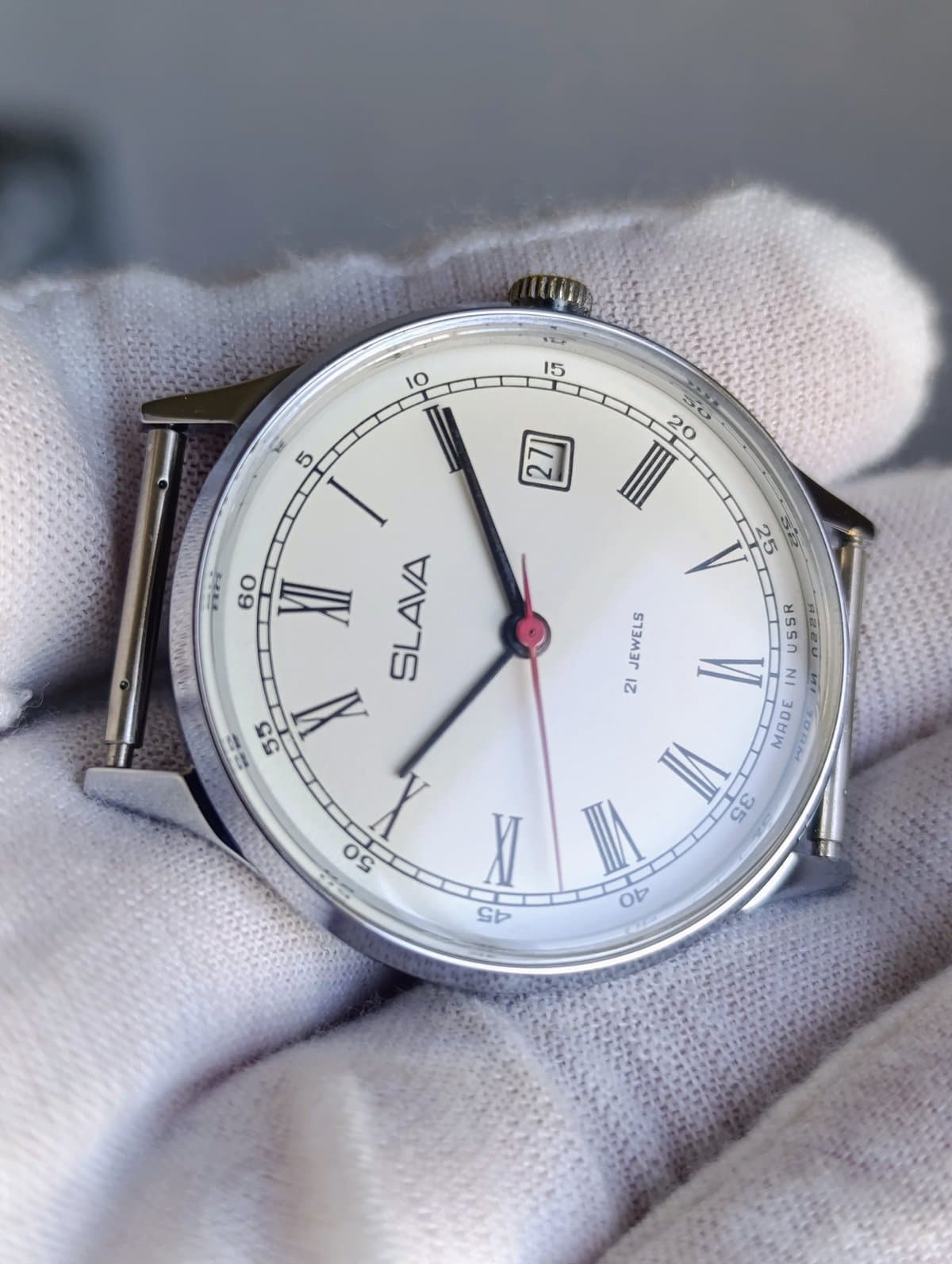 Vintage Slava 2414 · Soviet Manual-Wind Dress Watch · White Roman Dial, Date – thumbnail 9