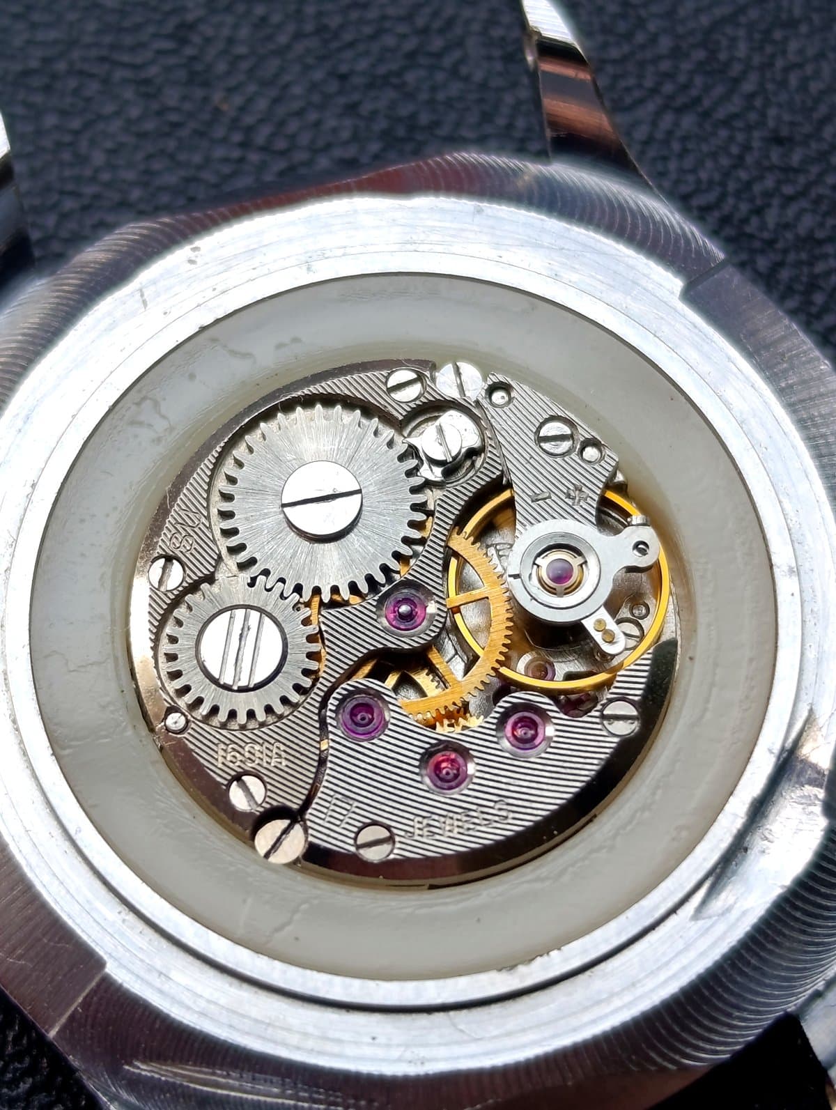 Vintage Chaika 1601A Hockey Player Dial — Serviced Soviet Watch – thumbnail 2