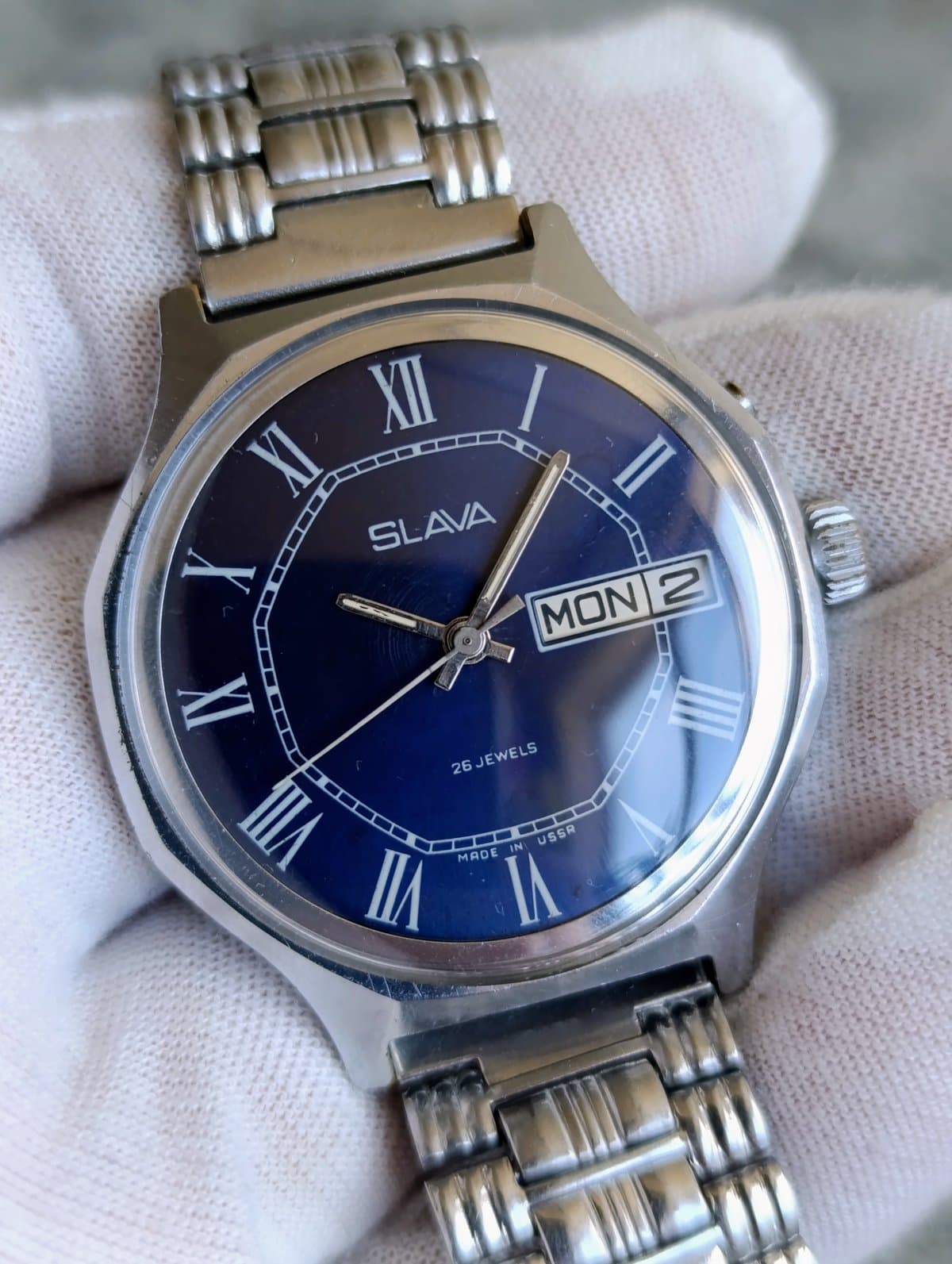 Vintage Slava Soviet Watch USSR Cal 2428 26 Jewels Day Date Navy Dial 1980s  – thumbnail 1