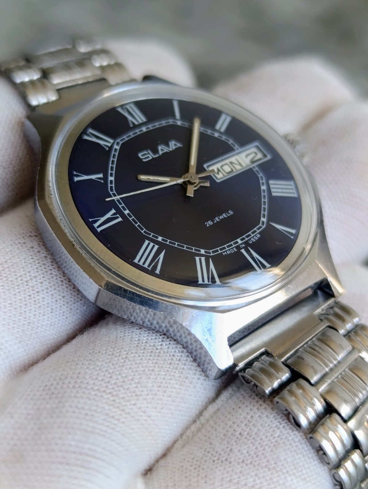 Vintage Slava Soviet Watch USSR Cal 2428 26 Jewels Day Date Navy Dial 1980s  – thumbnail 6
