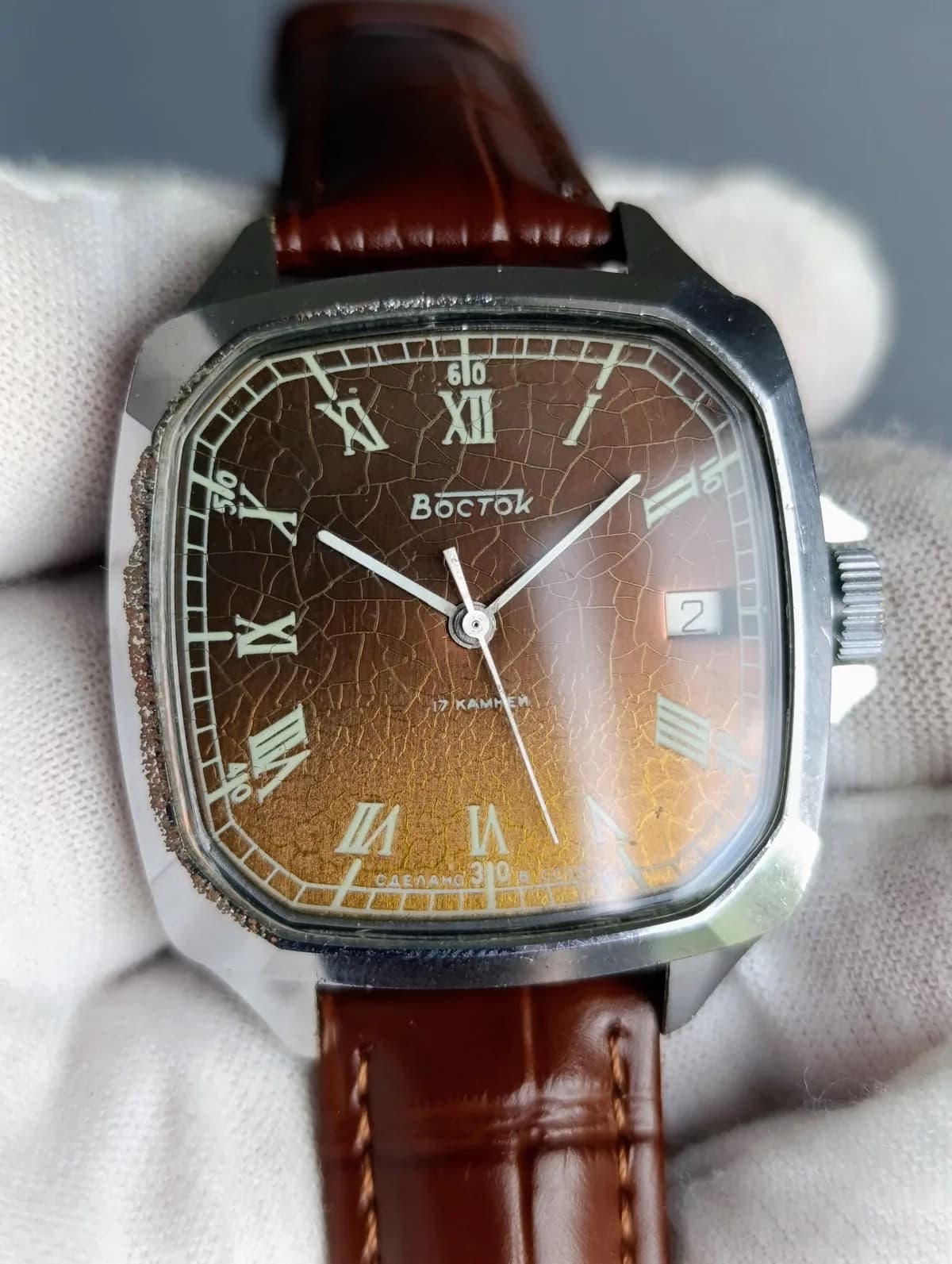 Vintage USSR Vostok Mechanical Watch Cal. 2414A Chistopol Watch Factory 1980s – thumbnail 1