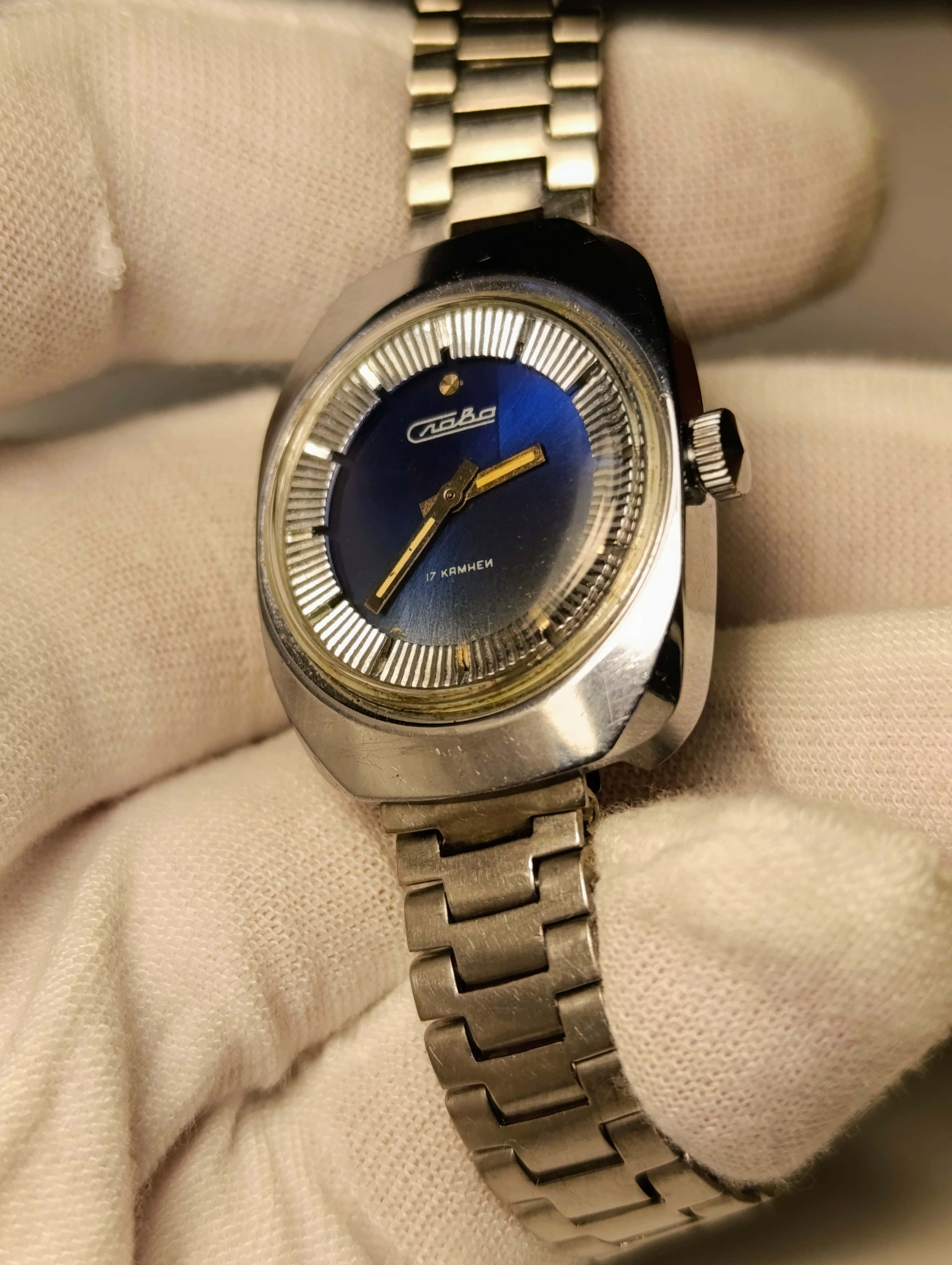Soviet Vintage Watch Slava Rare Ladies Russian Wristwatch Made in USSR 1980s