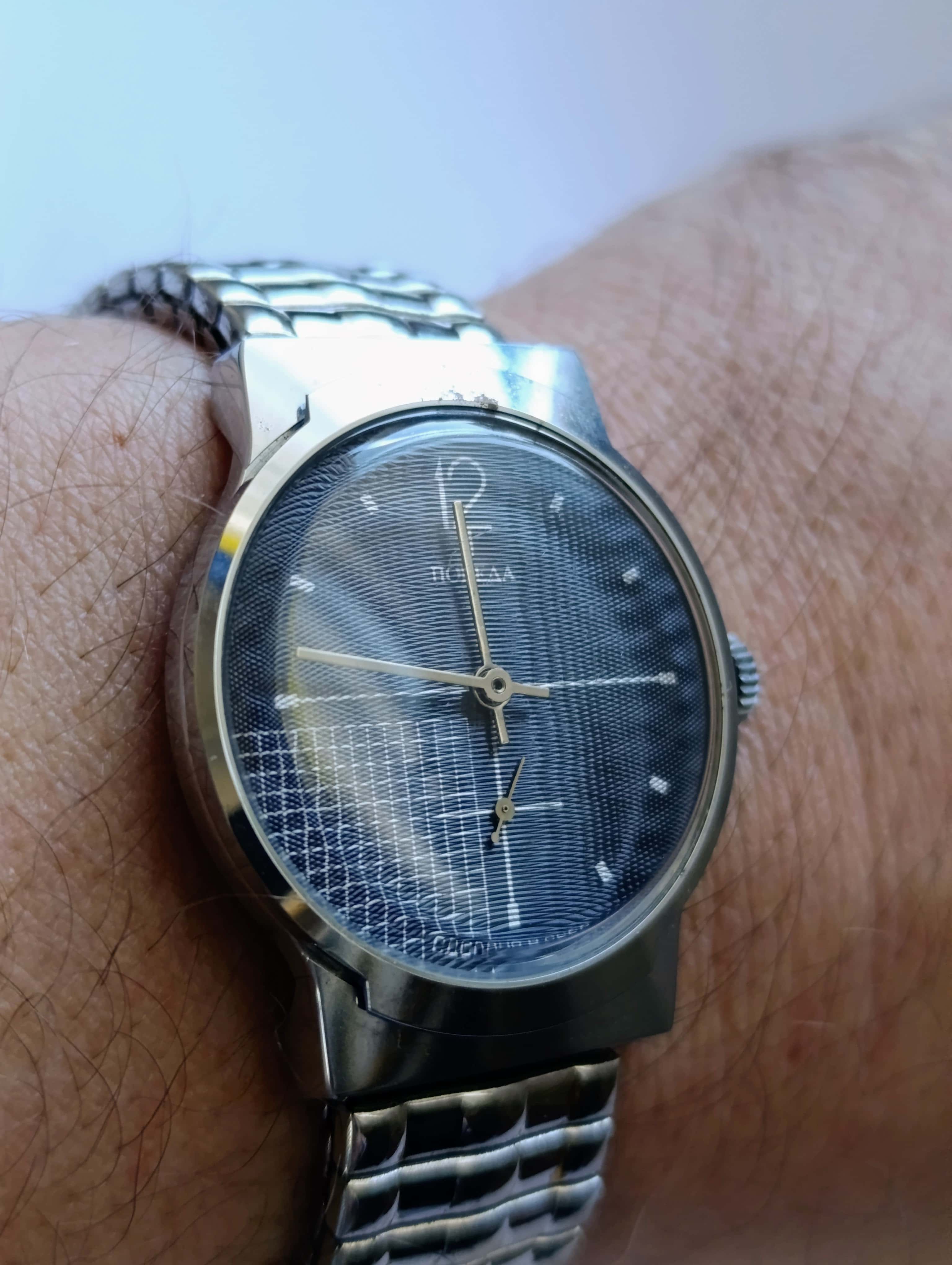 Soviet Mechanical Watch Pobeda 2602 15 Jewels Movement Made in USSR Classic 1980s Style