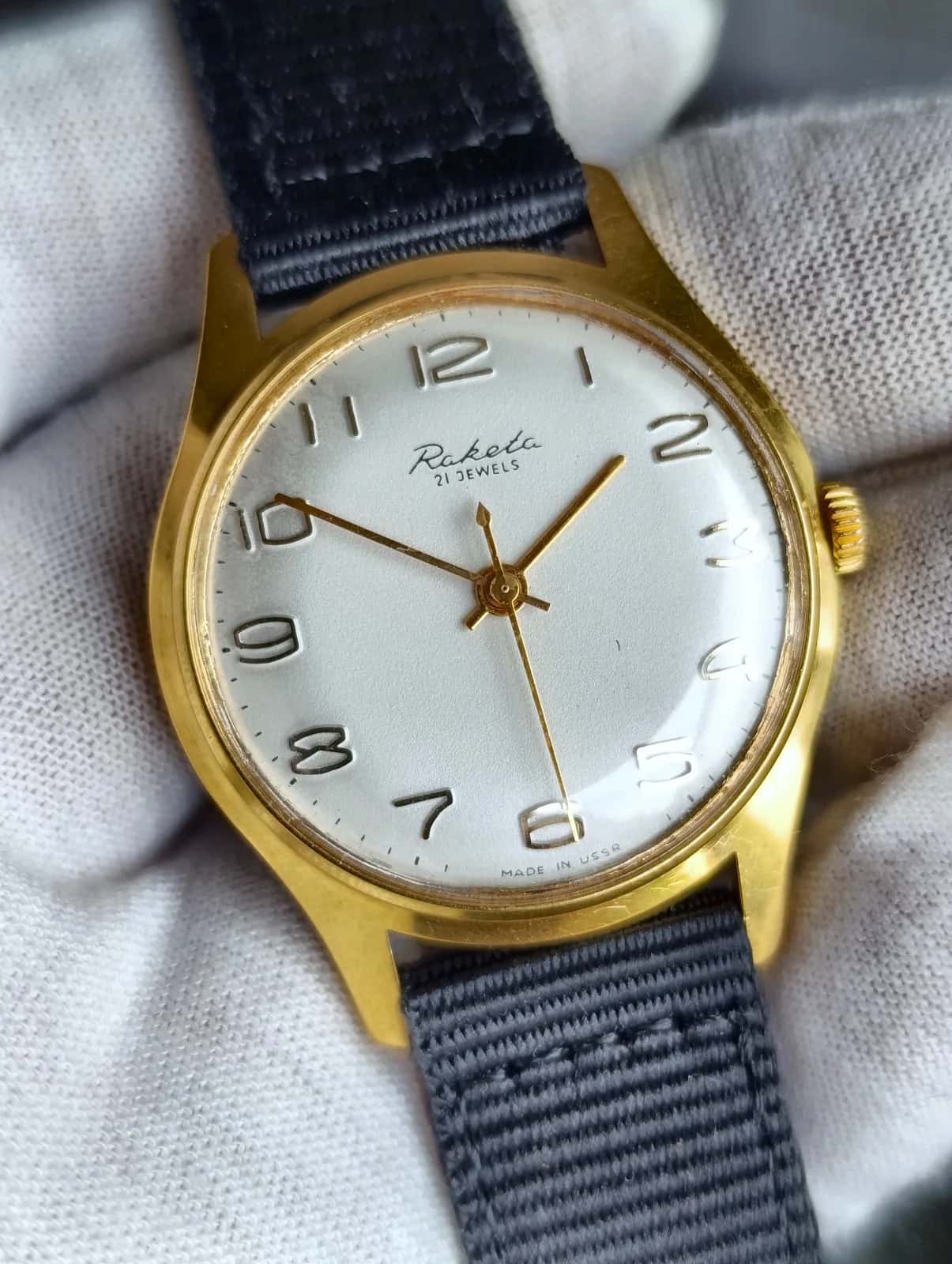 Raketa 2609B Soviet Watch 21 Jewels USSR 1970s